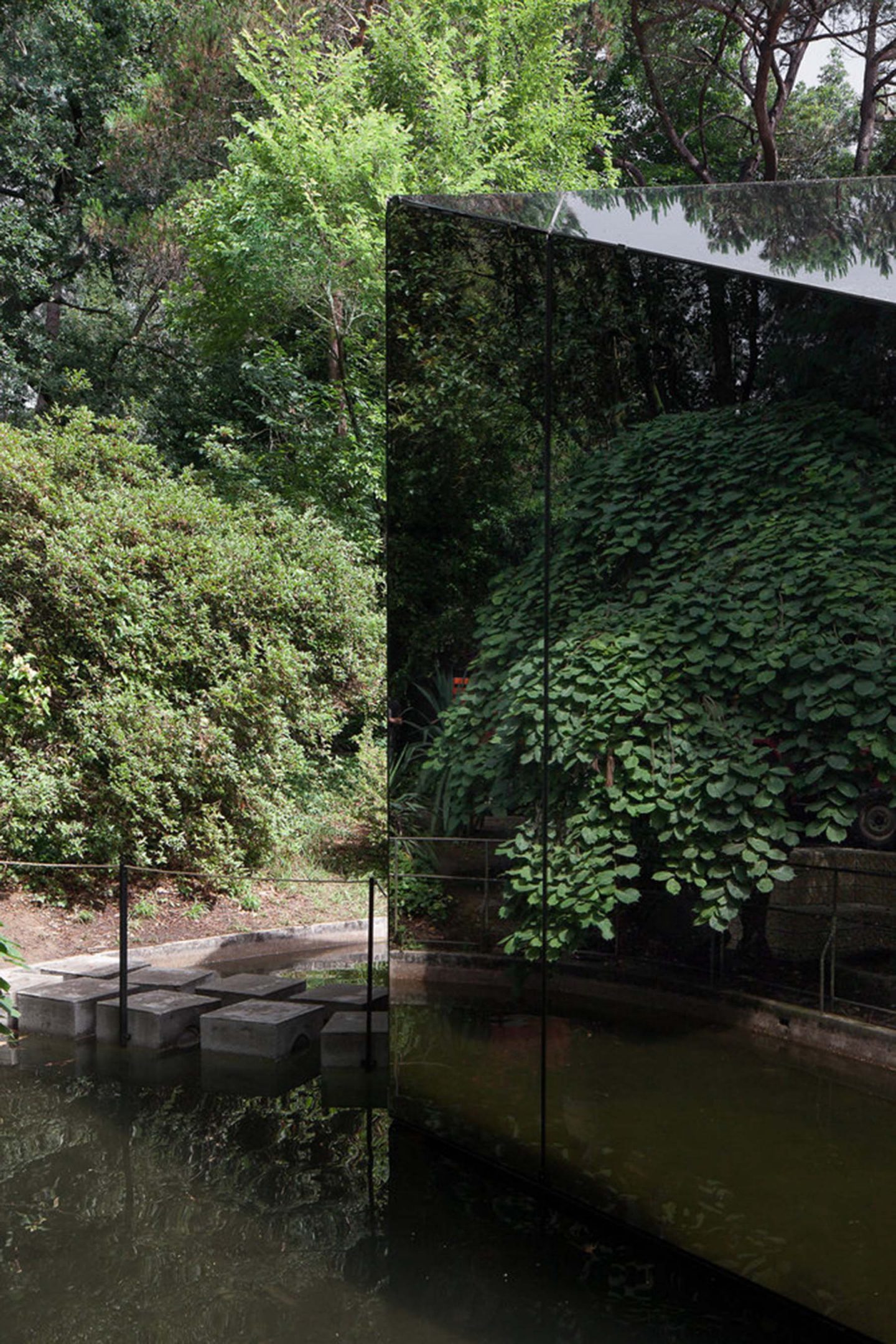 iGNANT-Architecture-DepA-Serralves-Liquid-Pavilion-020