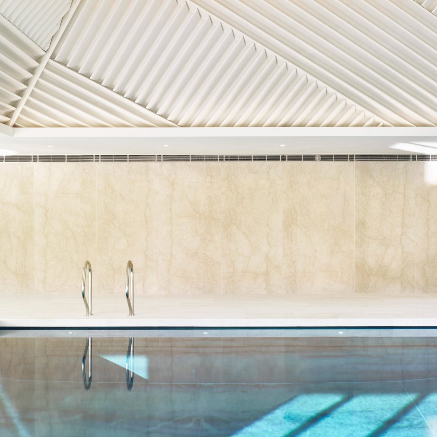 iGNANT-Architecture-Rafael-De-Cardenas-Pool-House-004
