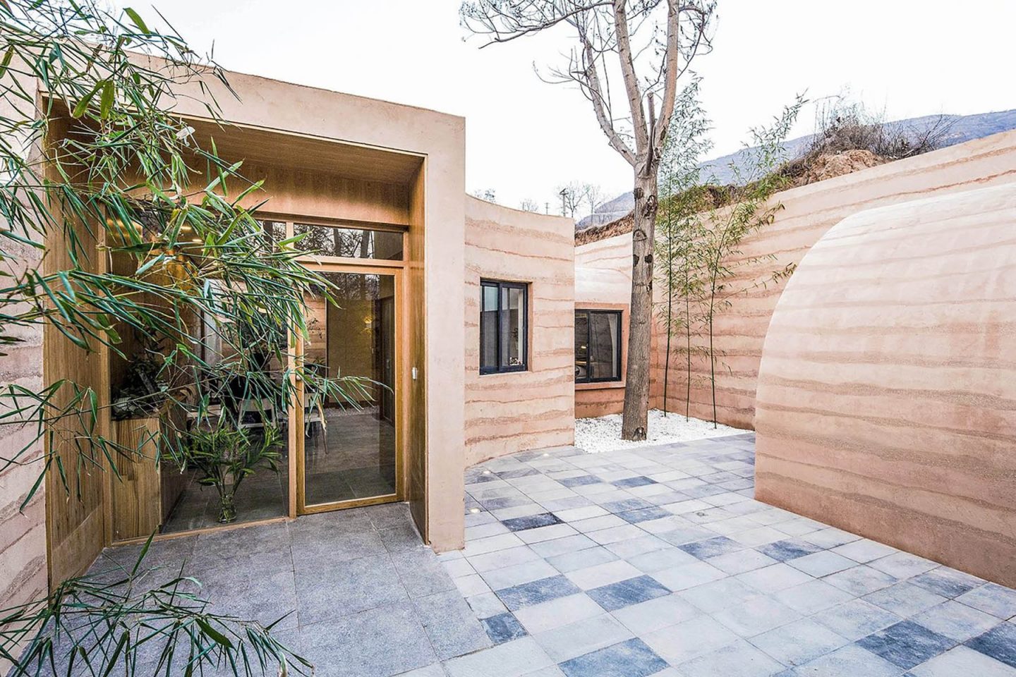 iGNANT-Architecture-hyperSity-The-Cave-House-12