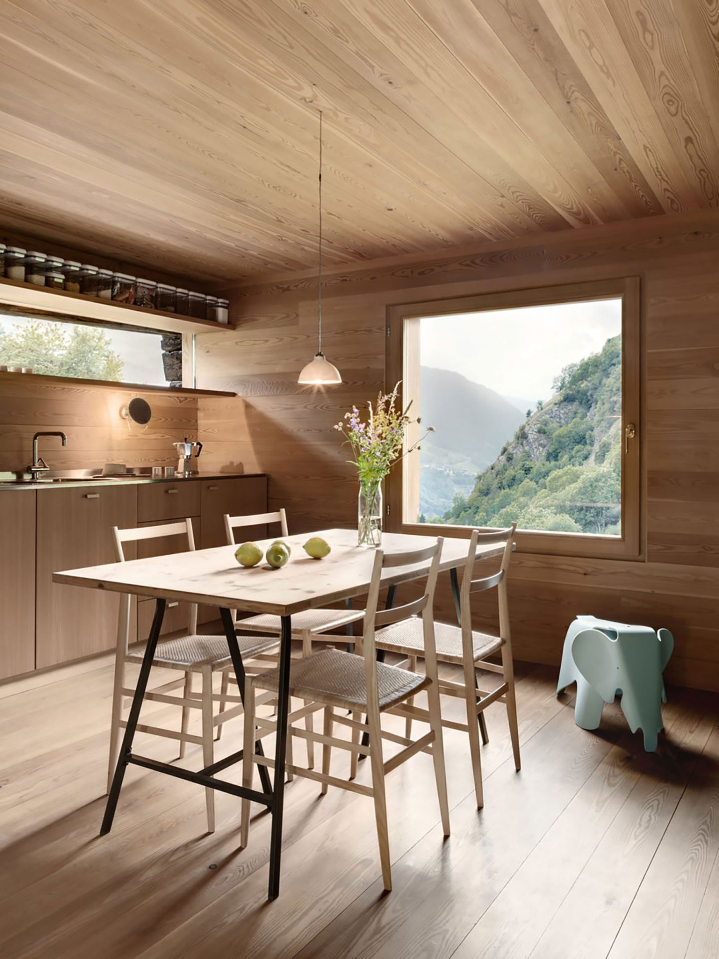 iGNANT-Architecture-Rapin-Saiz-Sarreyer-Cabin-24