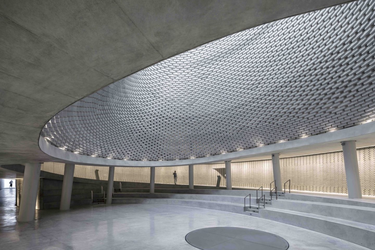 iGNANT-Architecture-Kimmel-Eshkolot-Architects-Mount-Herzl-Memorial-Hall-11