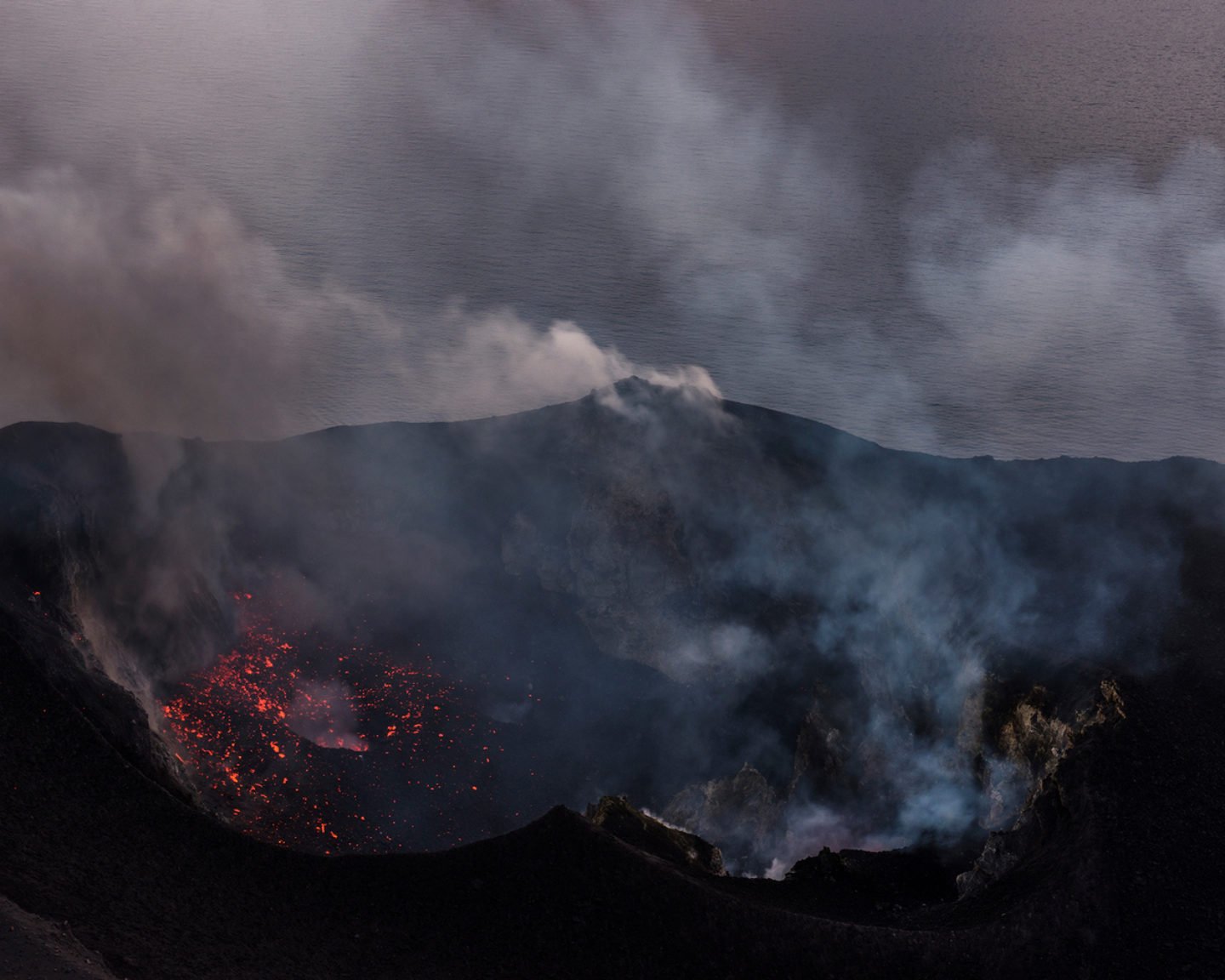 iGNANT-Travel-Kenny-Hurtado-Stromboli-012