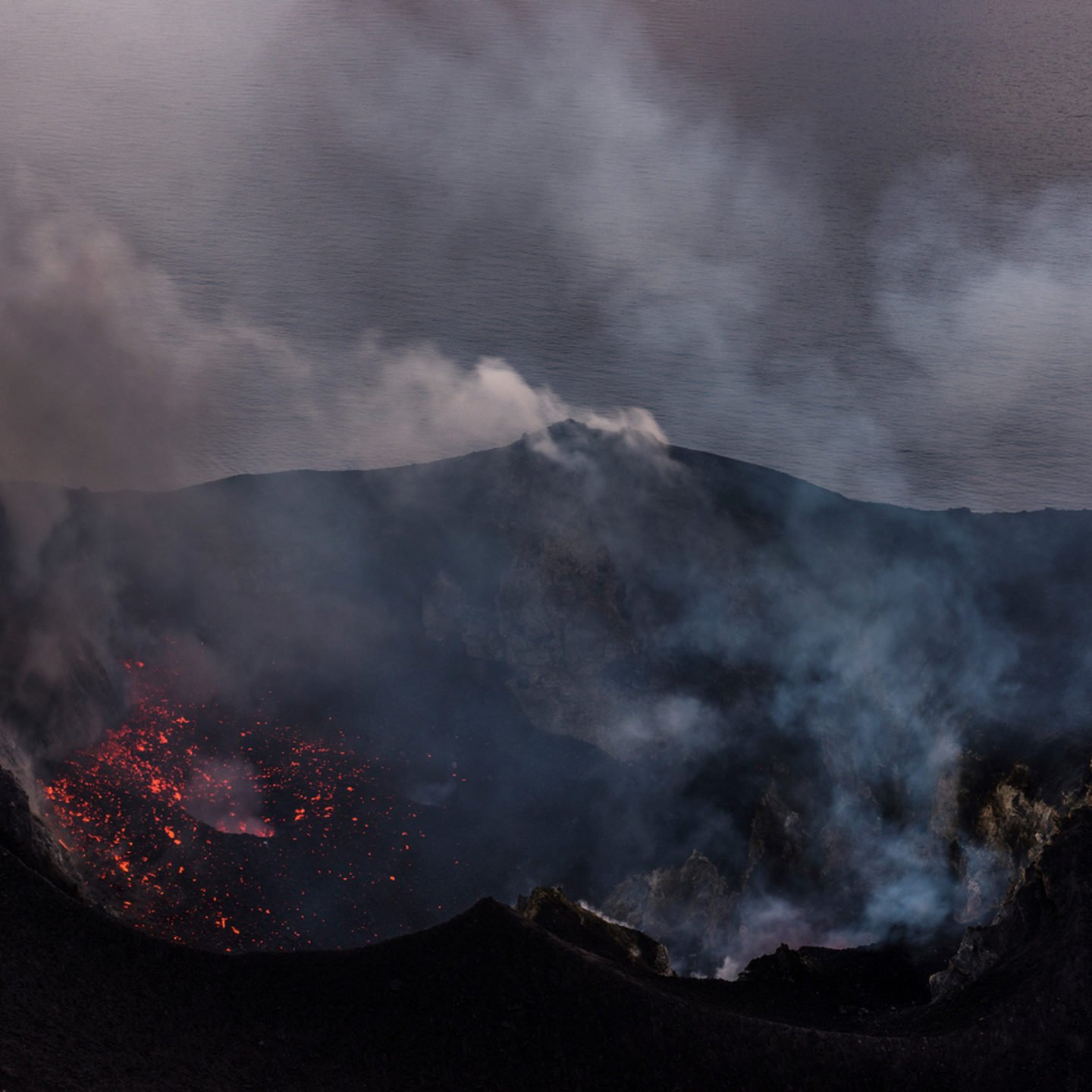 iGNANT-Travel-Kenny-Hurtado-Stromboli-012