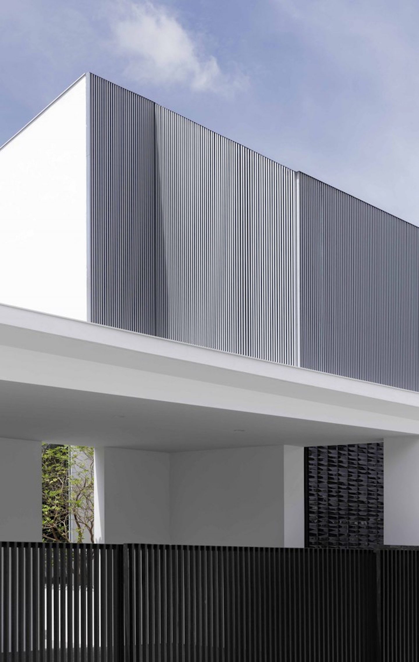 iGNANT-Architecture-Ayutt-And-Associates-Design-White-Box-House-16