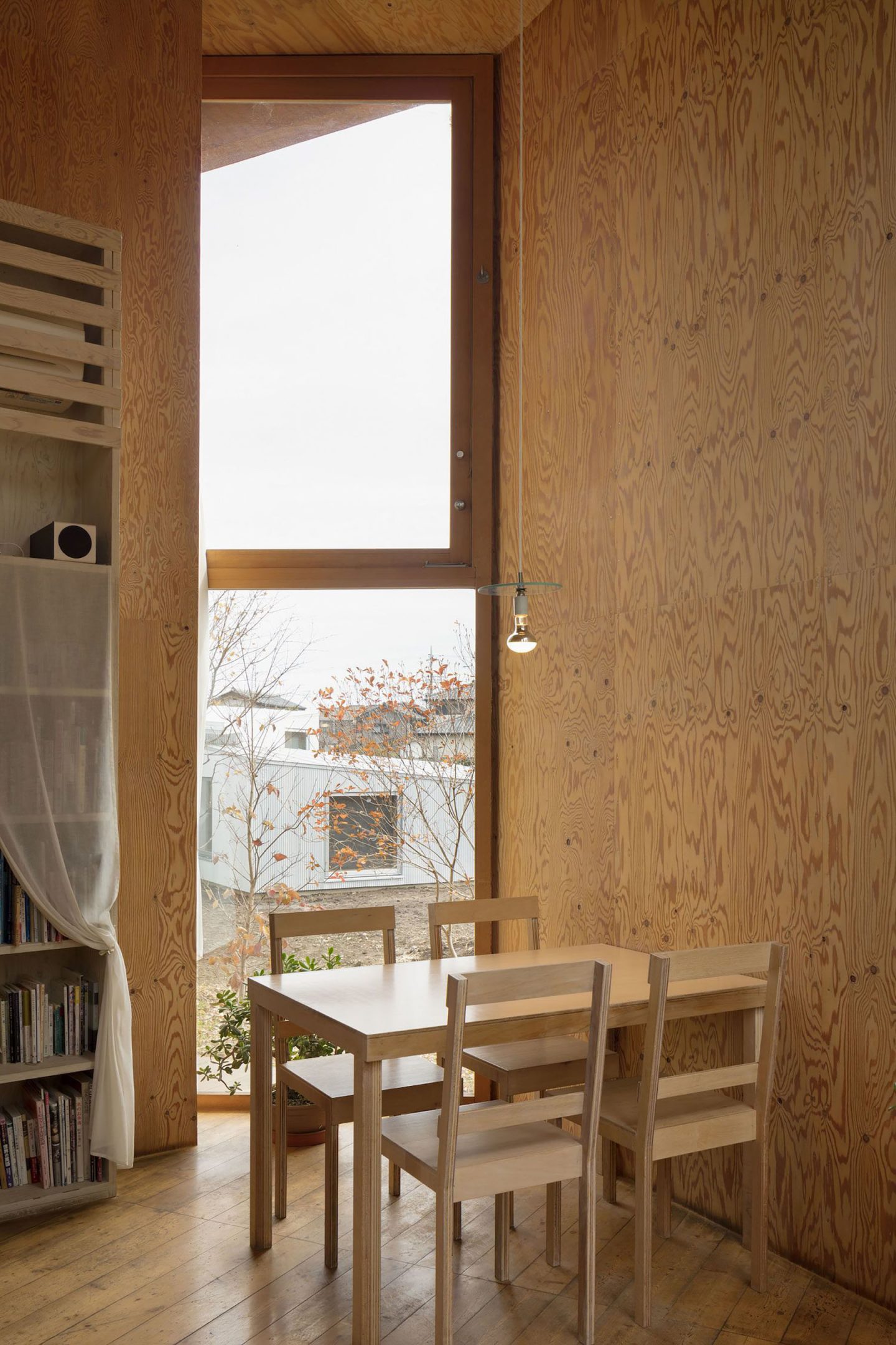 iGNANT-Architecture-Miya-Akiko-Roofs-And-Window-007