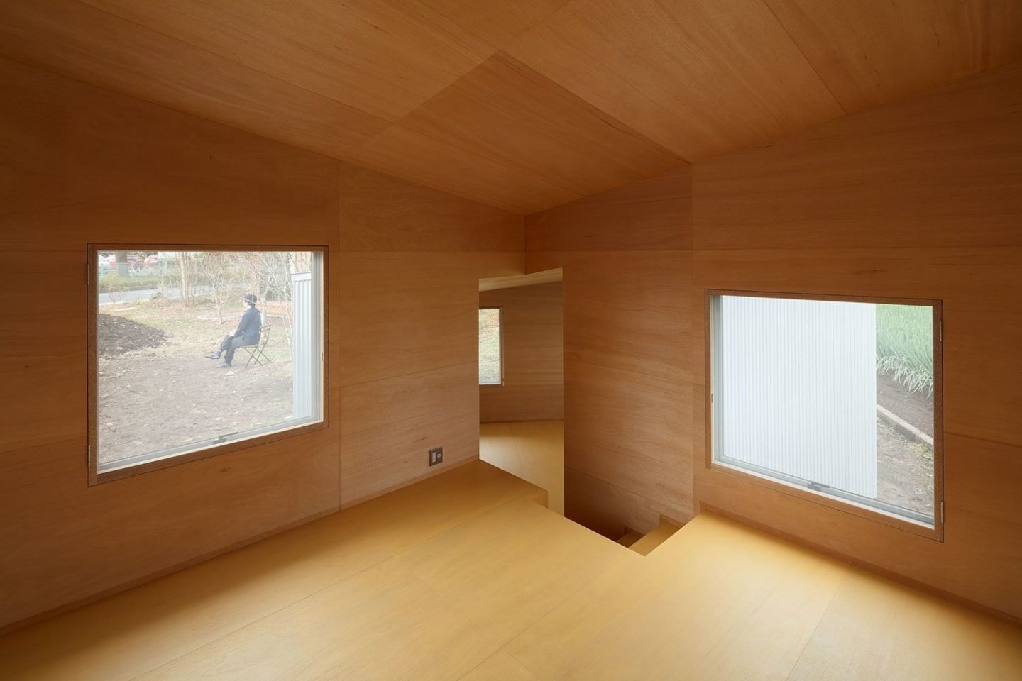 iGNANT-Architecture-Miya-Akiko-Roofs-And-Window-009