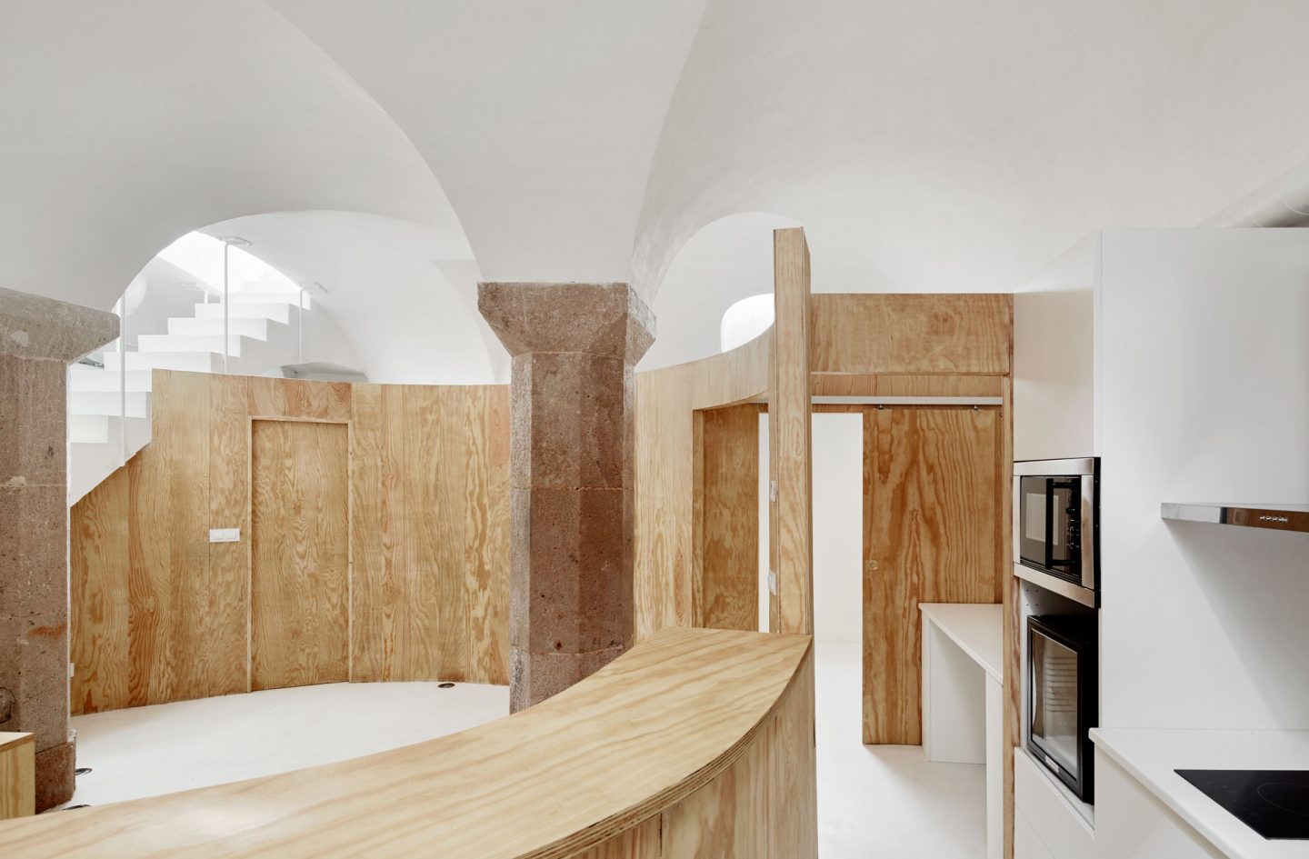 iGNANT-Architecture-Raul-Sanchez-Architects-Apartment-Tibbaut-006