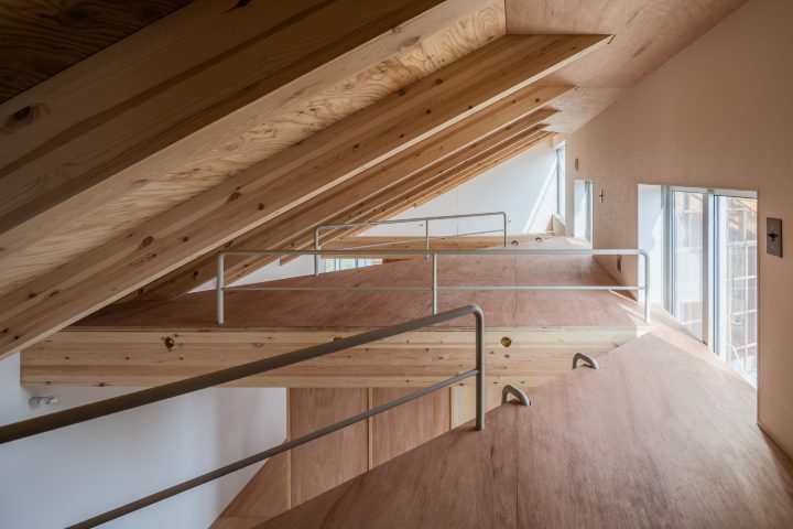 Perspex House Snark Designs A House Clad In Perspex - IGNANT