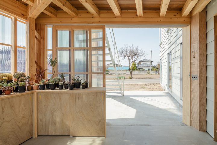 Perspex House Snark Designs A House Clad In Perspex - IGNANT