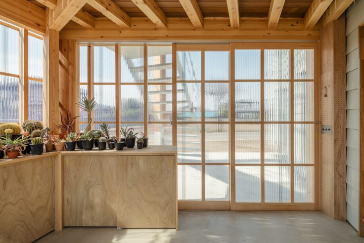 Perspex House Snark Designs A House Clad In Perspex - IGNANT
