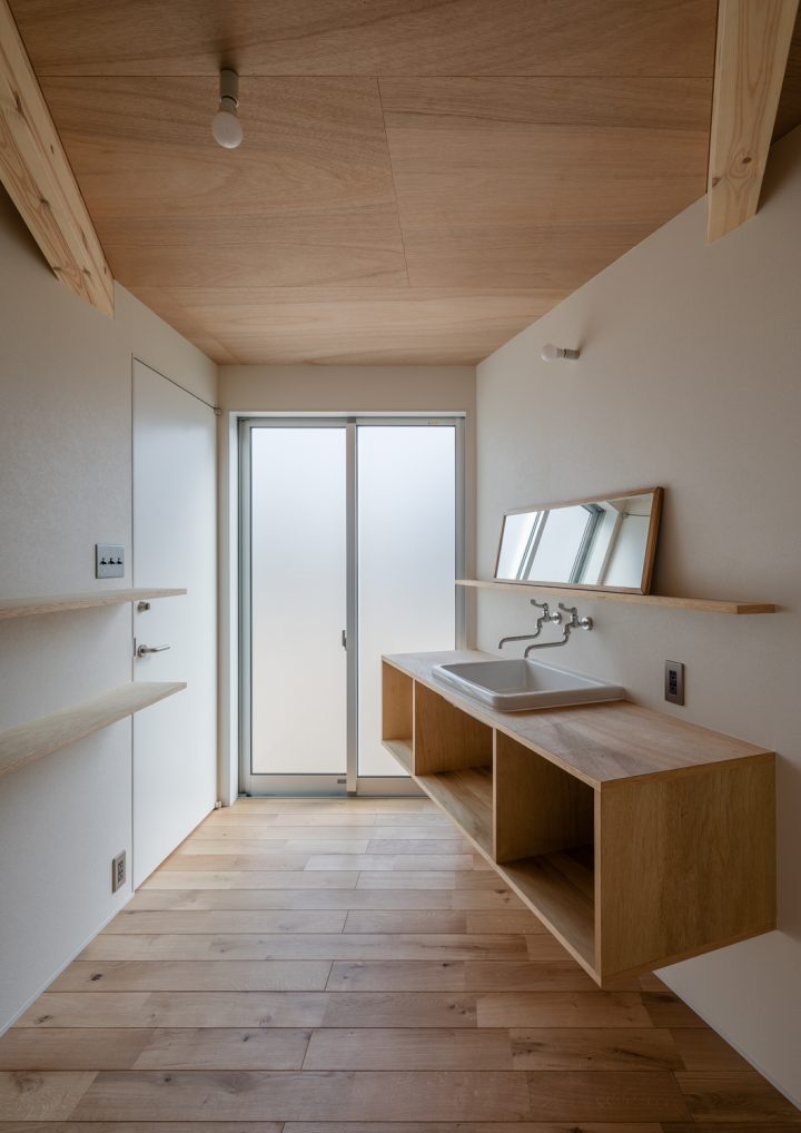 Perspex House Snark Designs A House Clad In Perspex - IGNANT