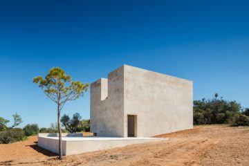 alvaro-siza-viera-capela-do-monte-chapel-algarve-dezeen-2364-col-3