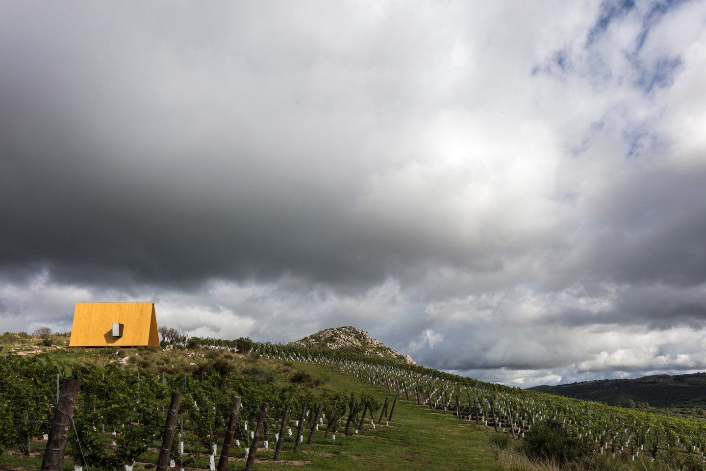 iGNANT-Architecture-MAPA-Sacromonte-Chapel-002