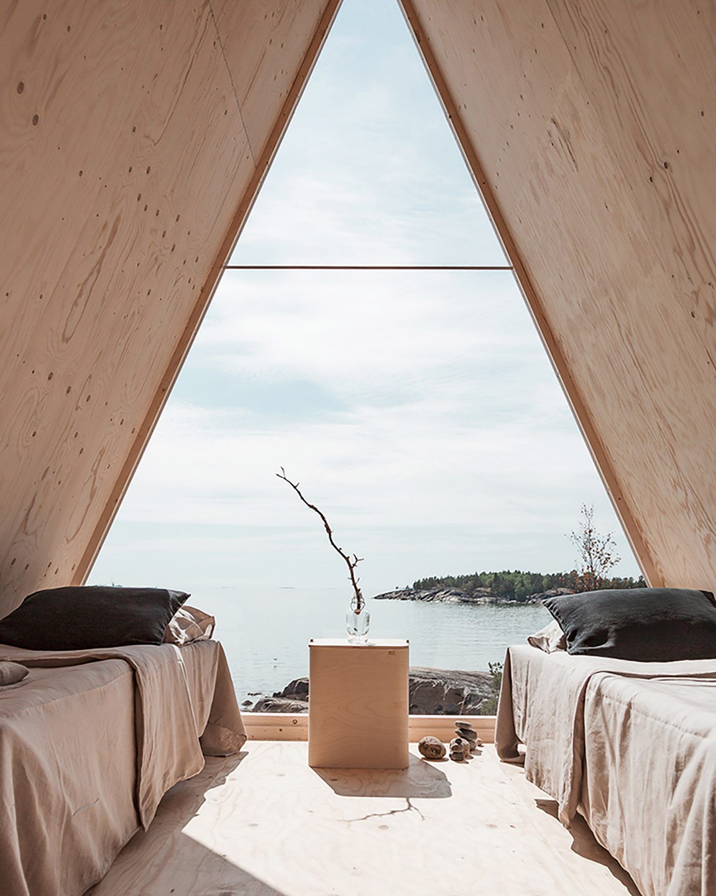 IGNANT-Architecture-Robin-Falck-Nolla-Cabin-1