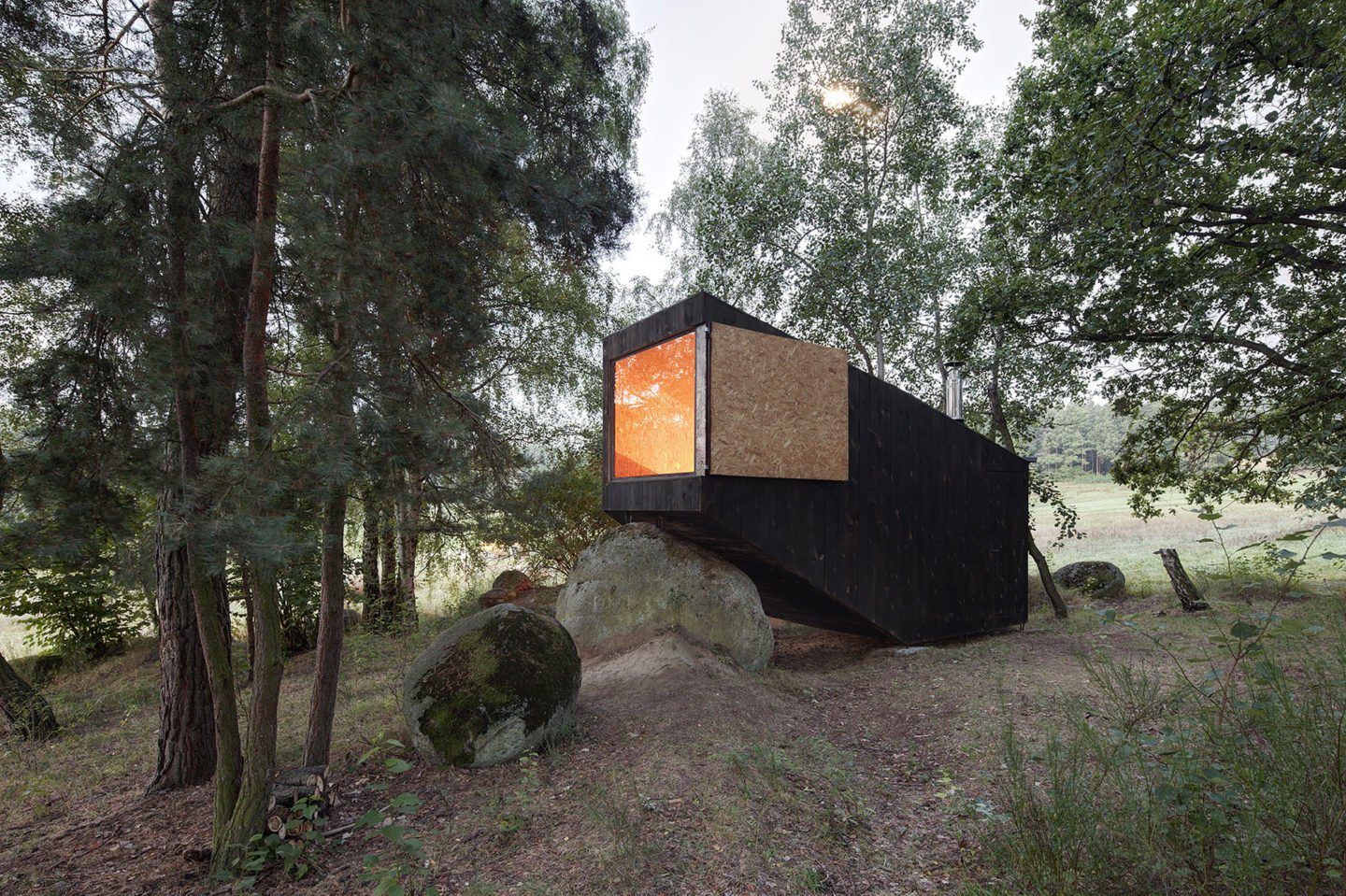 iGNANT-Architecture-Uhlik-Architekti-Forest-Retreat-005