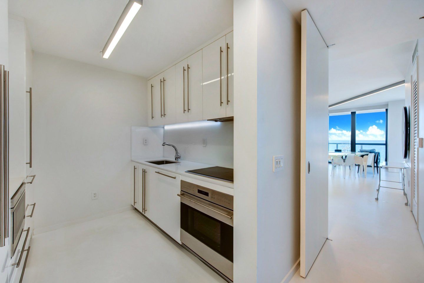 iGNANT-Architecture-Zaha-Hadid-Beach-Apartment-004