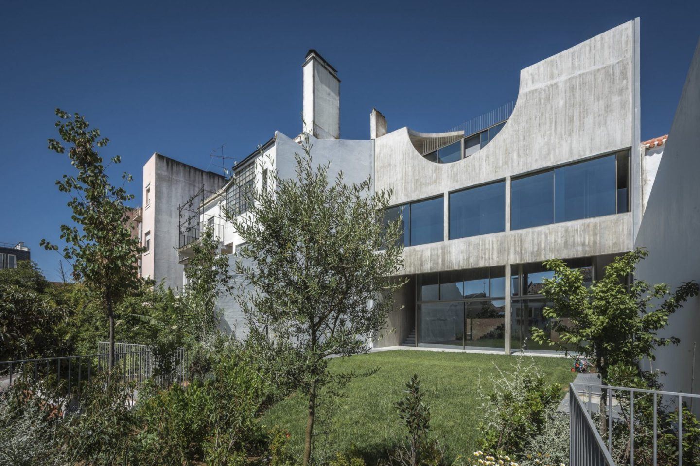 IGNANT-Architecture-Aires-Mateus-Casa-Estrela-16