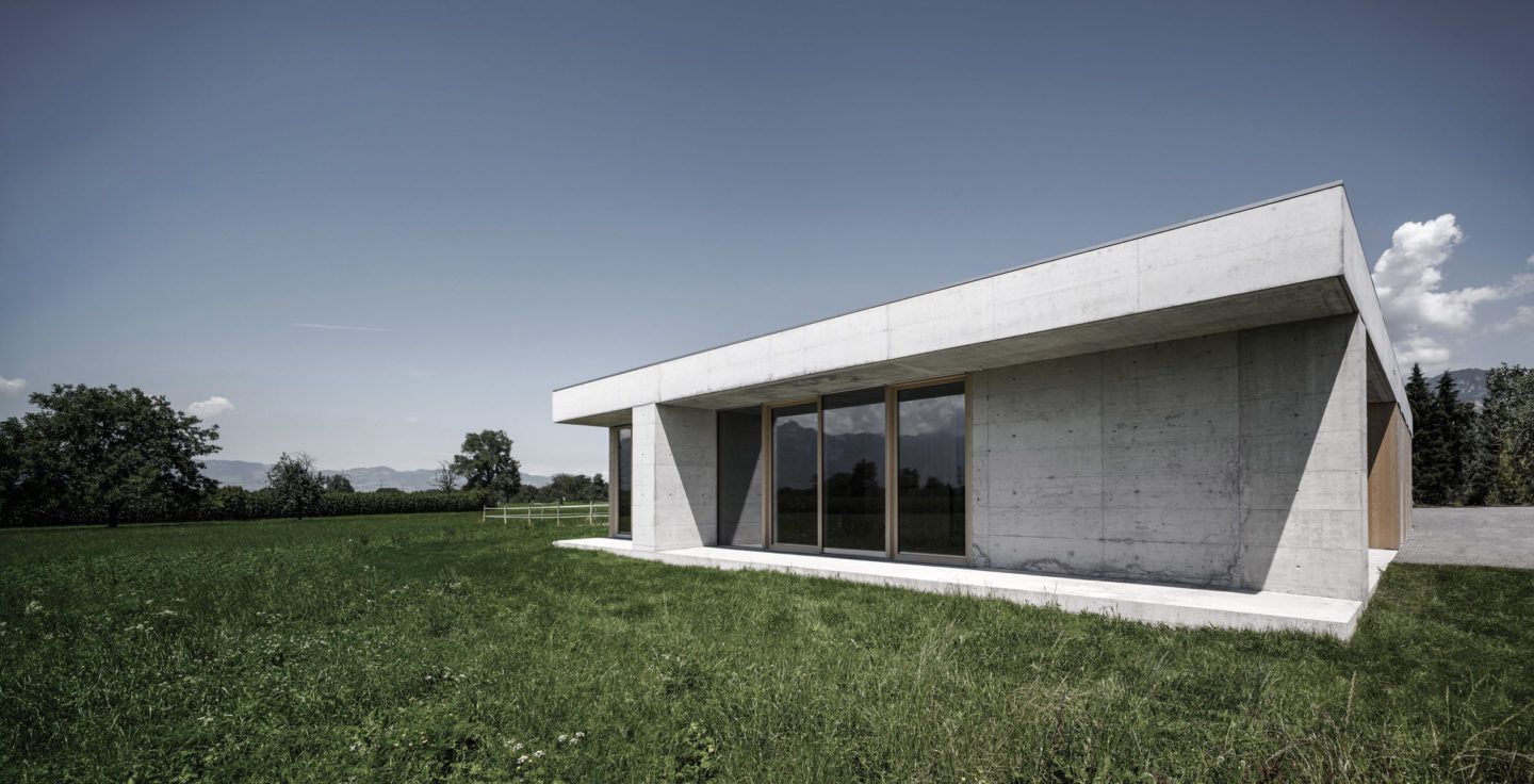 IGNANT-Architecture-Marte.Marte.-Architects-Veterinary-Clinic-1