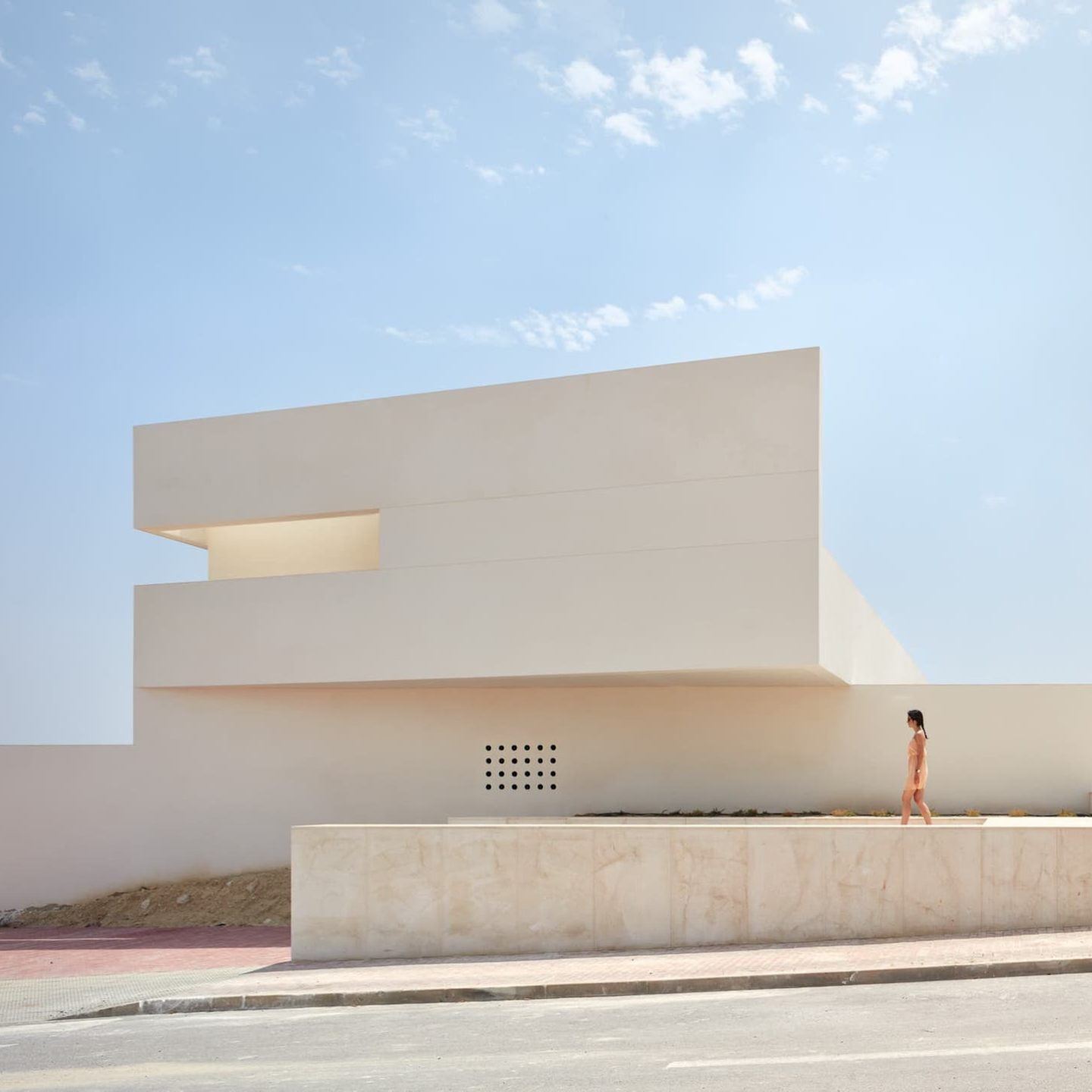 lGNANT-Architecture-Balzar-Arquitectos-Mirasal-003