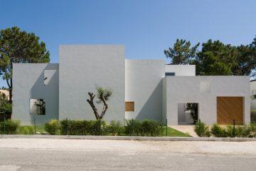 IGNANT-Architecture-Miguel-Marcelino-House-In-Troia-001