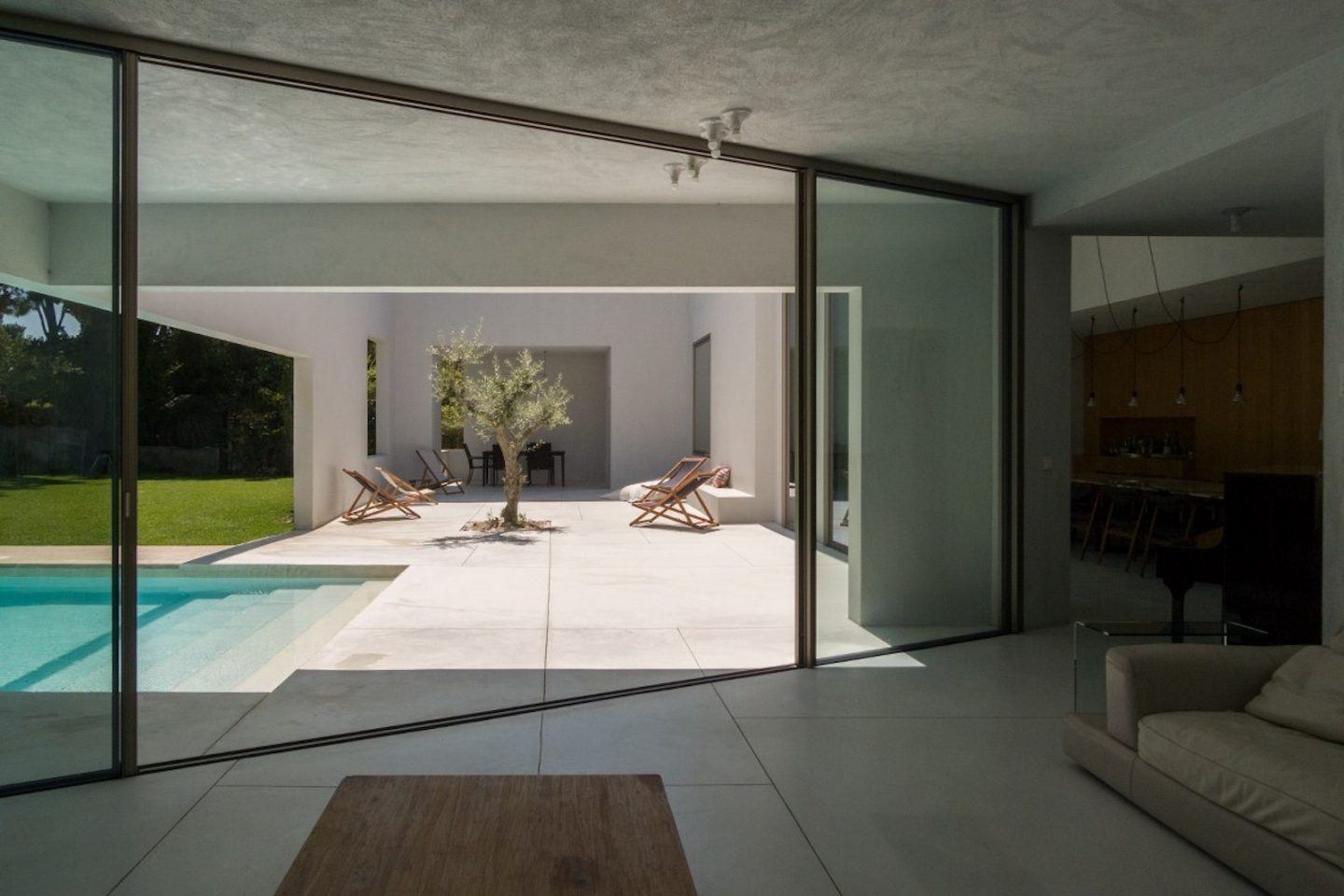 IGNANT-Architecture-Miguel-Marcelino-House-In-Troia-004