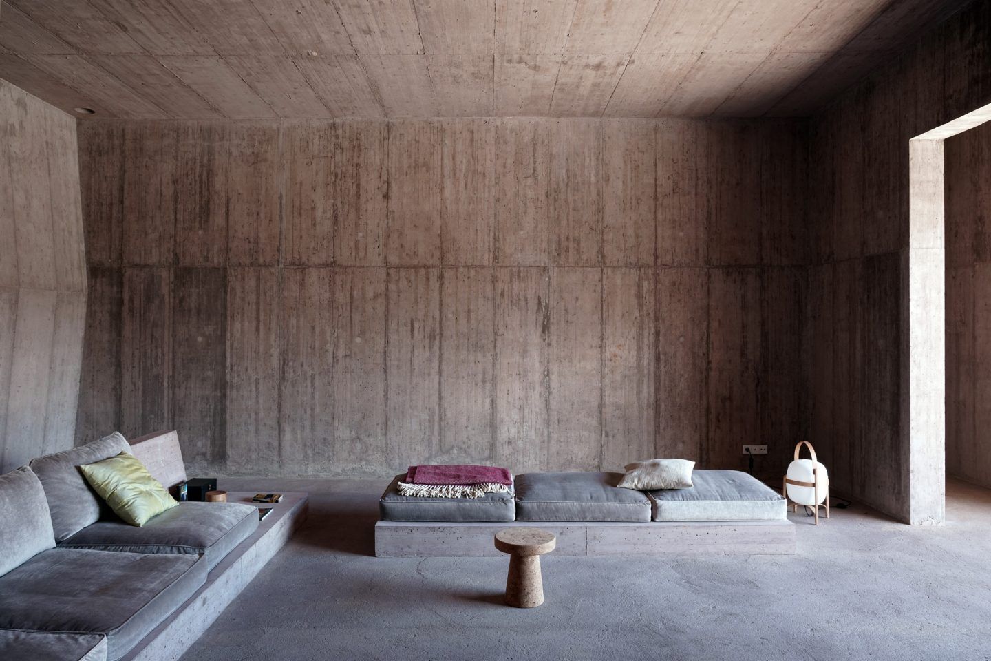 IGNANT-Architecture-Valerio-Olgiati-Villa-Alem-10