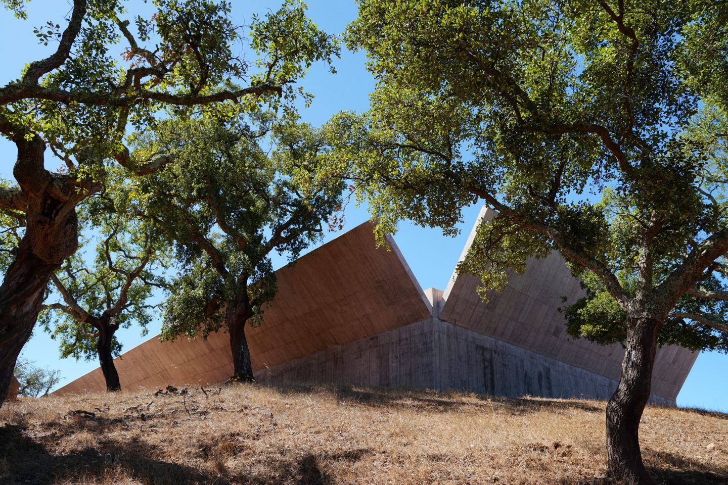 IGNANT-Architecture-Valerio-Olgiati-Villa-Alem-3