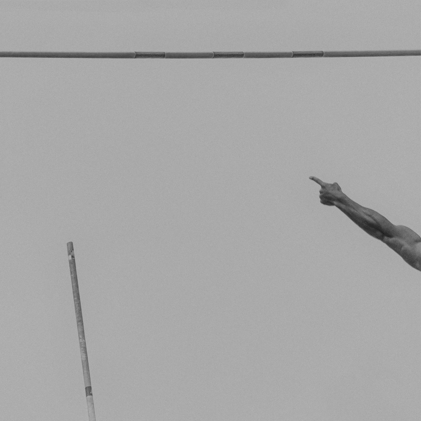 IGNANT-Photography-Klaus-Lenzen-Pole-Vault-1