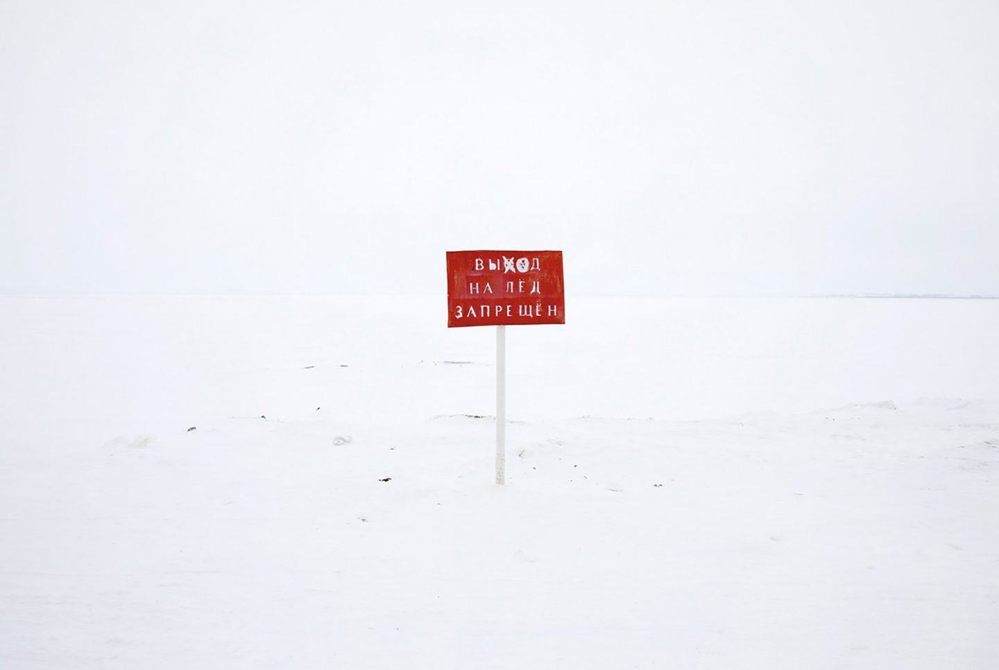 IGNANT-Photography-Oded-Wagenstein-Last-Years-Snow-4