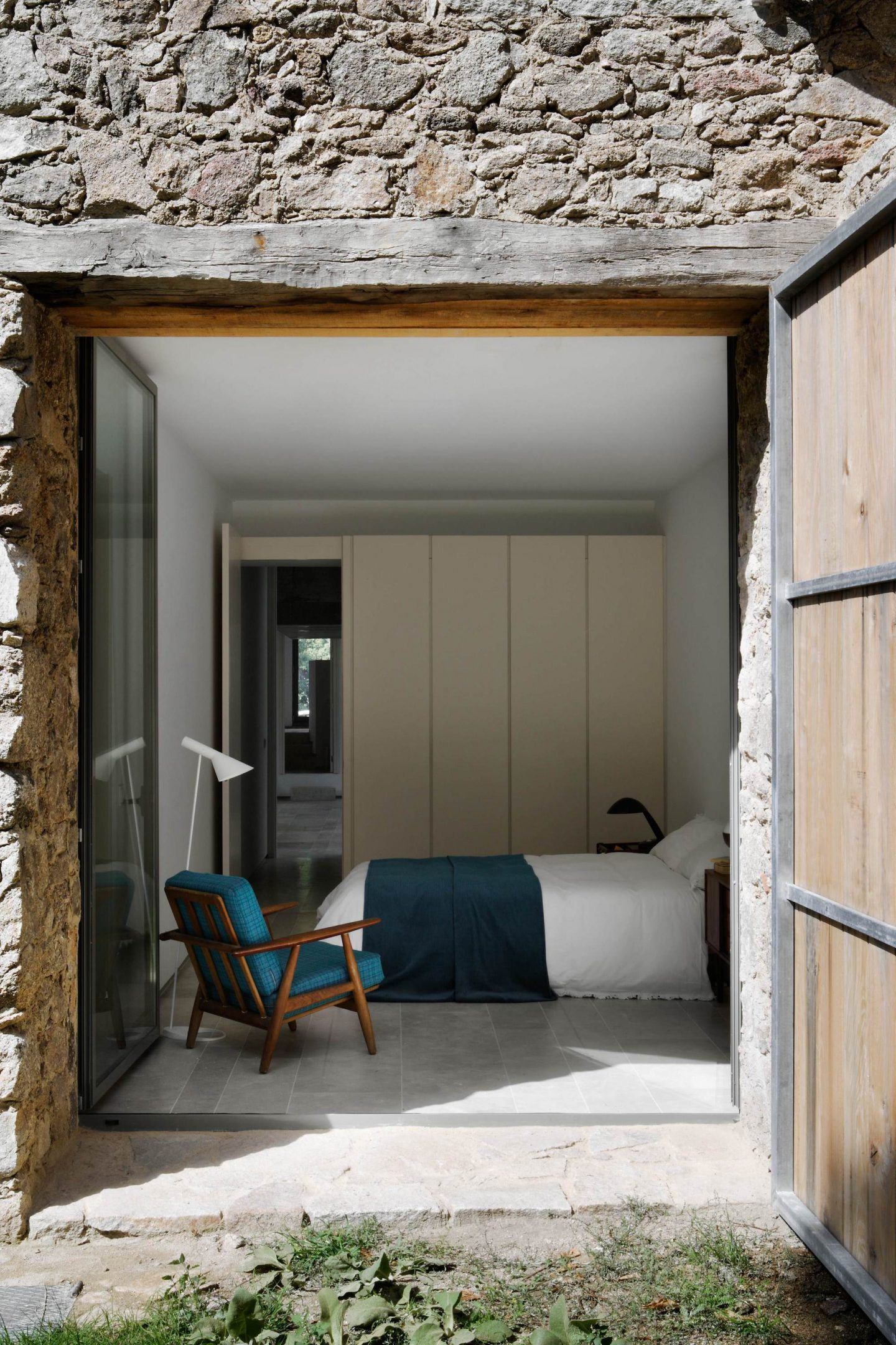 IGNANT-Travel-Abaton-Arquitectura-Finca-Extremadura-005