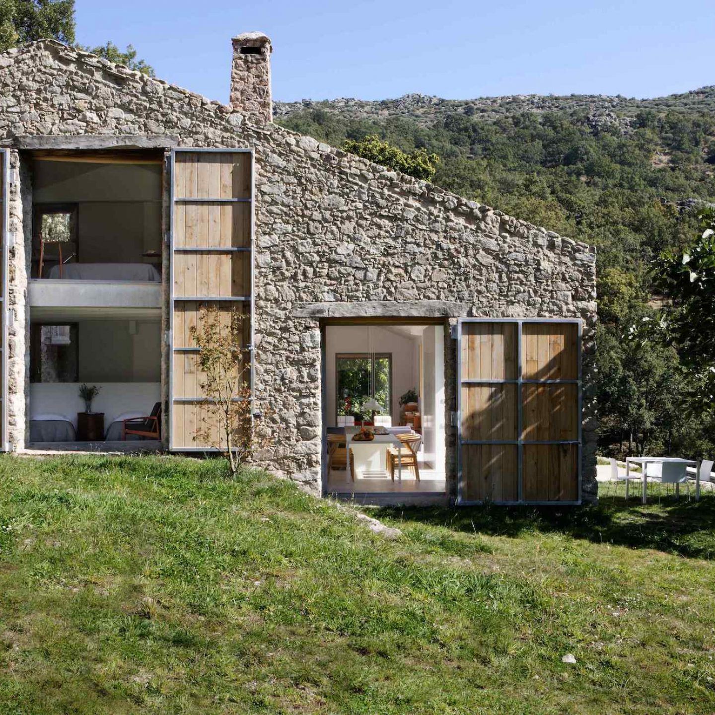 IGNANT-Travel-Abaton-Arquitectura-Finca-Extremadura-013