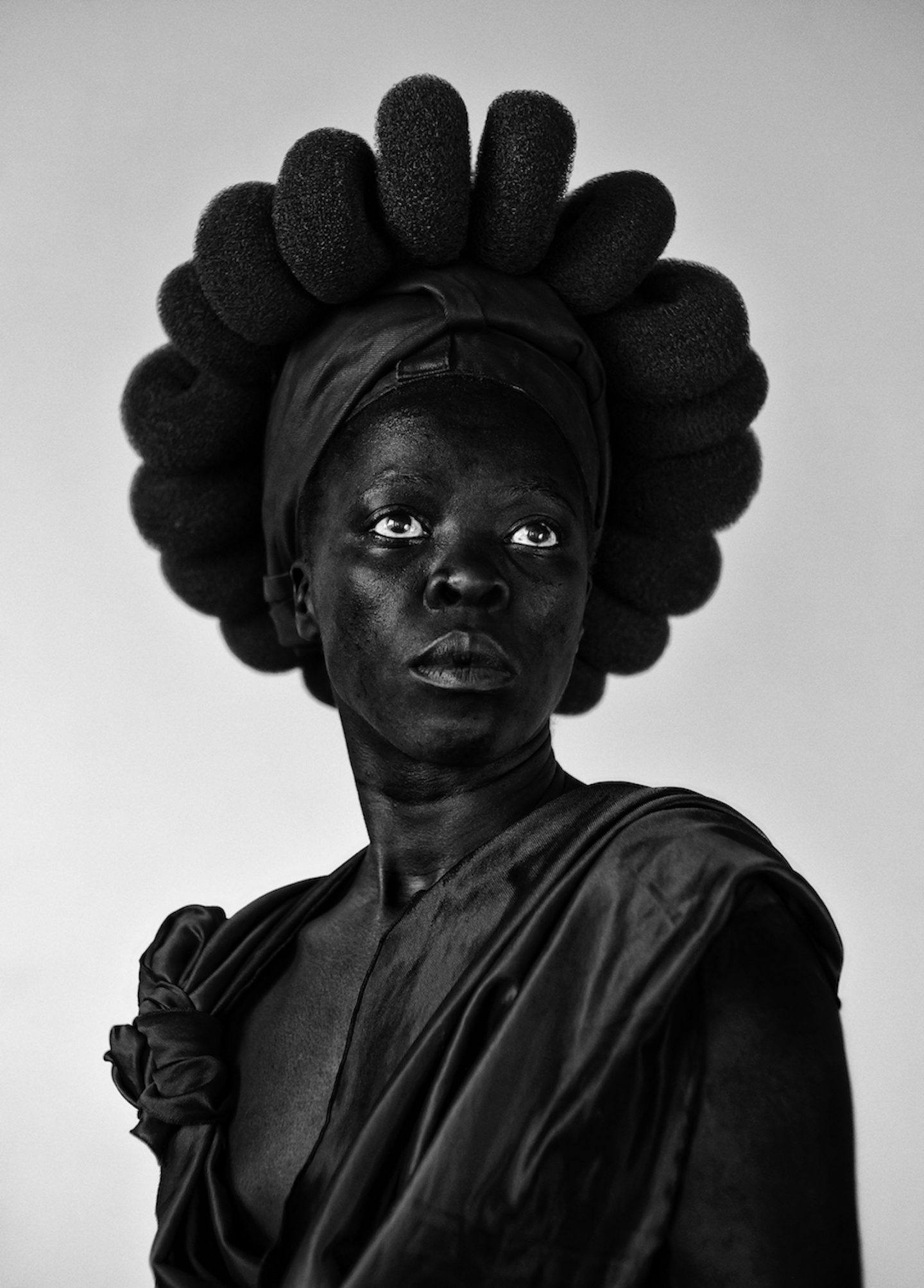 IGNANT-Photography- Zanele-Muholi-Hail-The-Dark-Lioness-001