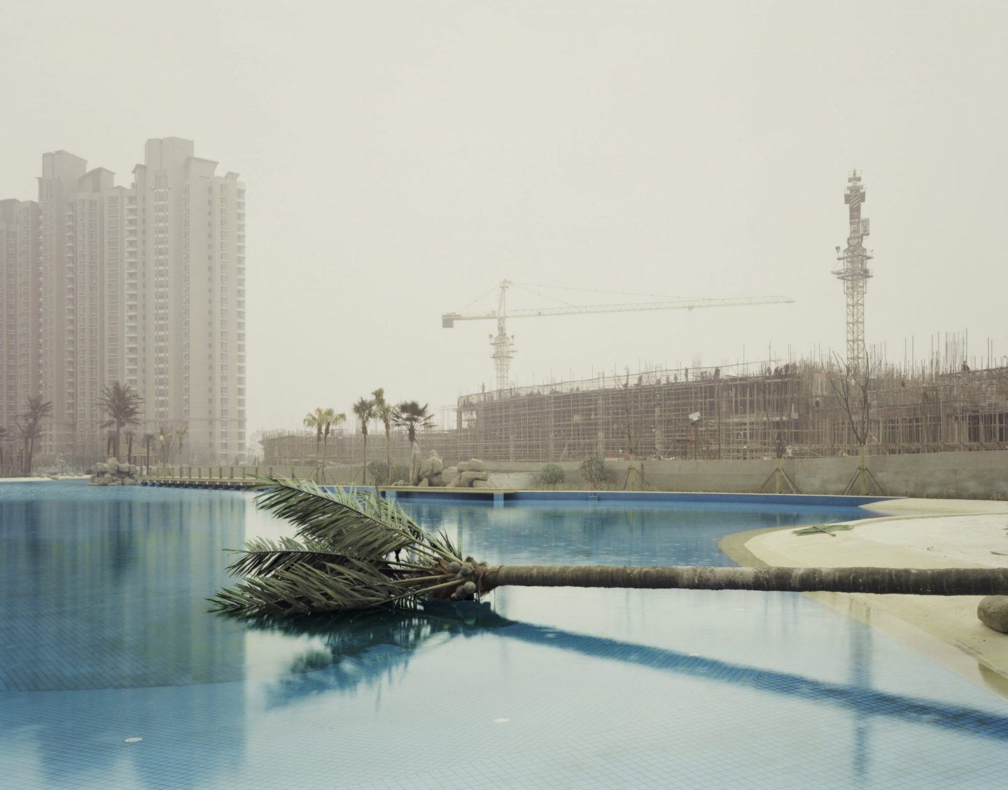 IGNANT-Photography-Nadav-Kander-Yangtze-The-Long-River-017