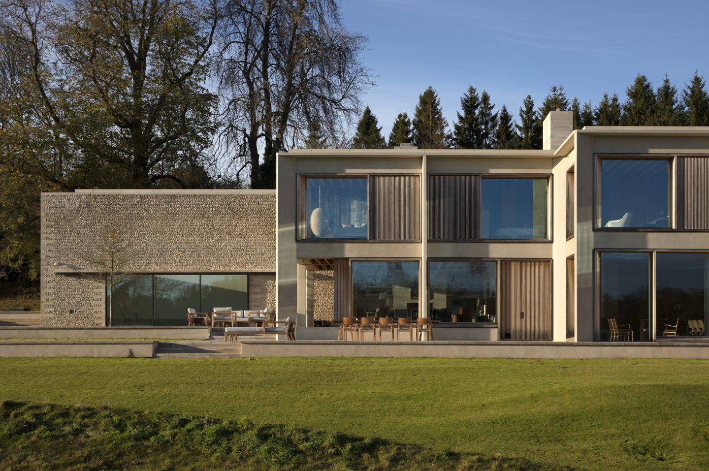 IGNANT-Architecture-Niall-McLaughlin-Architects-Hampshire-House-022