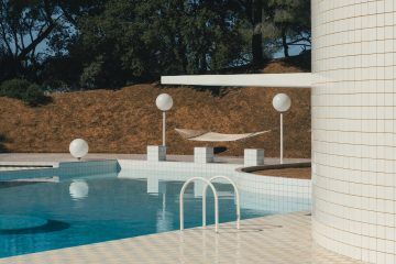 This Modernist Swimming Pool In The French Hills Is A Geometric ...