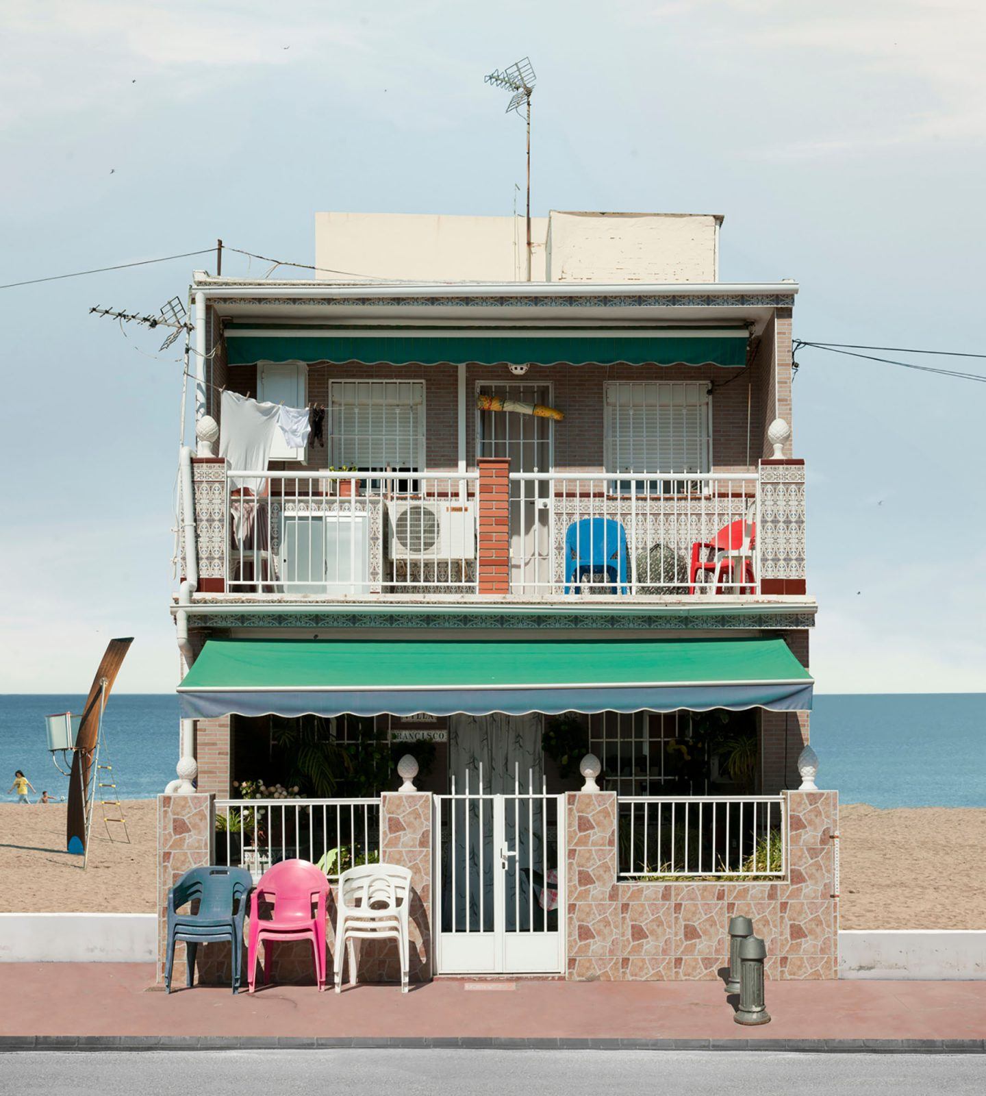 IGNANT-Photography-Katharina-Fitz-Malaga-Paracosmic-Houses-8