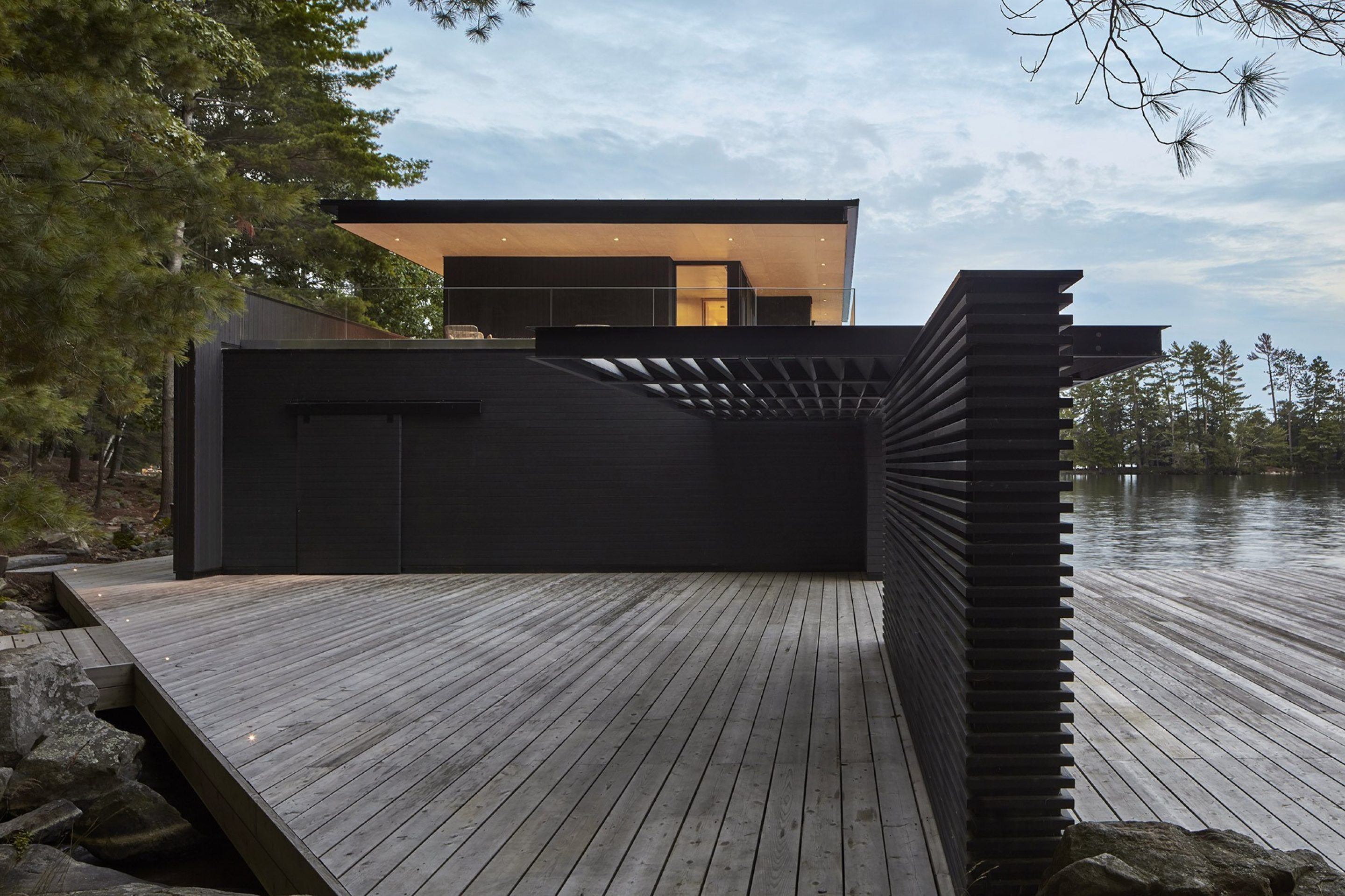 IGNANT-Architecture-Muskoka-Boathouse-11