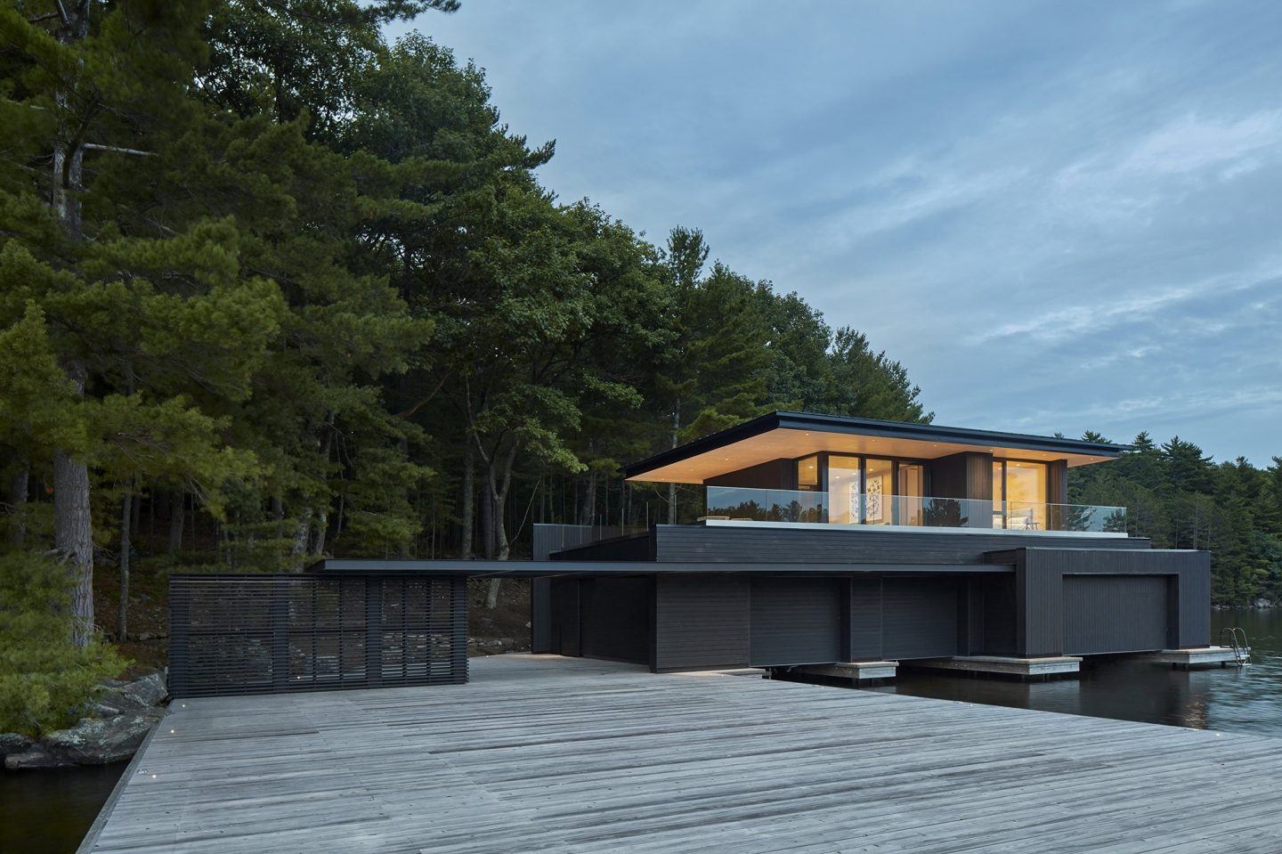 IGNANT-Architecture-Muskoka-Boathouse-12