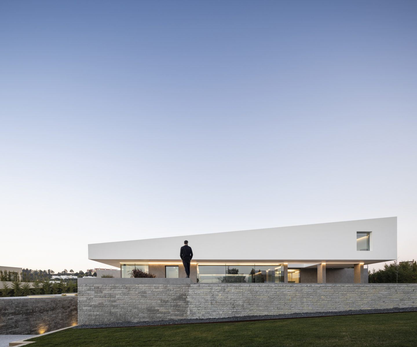 IGNANT-Architecture-Bica-Arquitectos-Belas-Clube-de-Campo-House-010