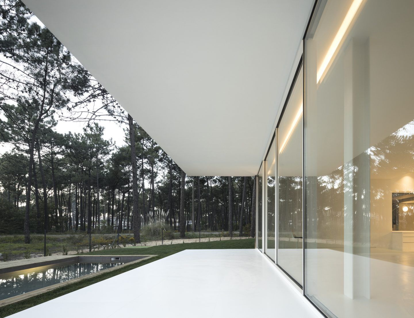 IGNANT-Architecture-Bica-Arquitectos-Herdade-da-Aroeira-House-005