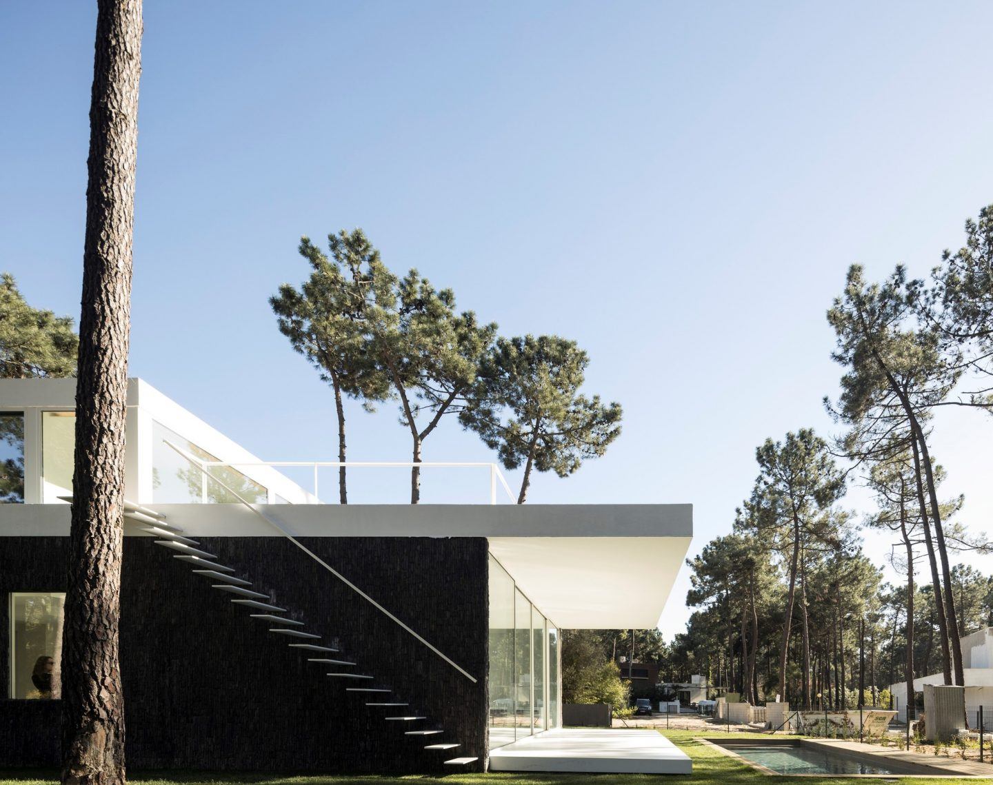 IGNANT-Architecture-Bica-Arquitectos-Herdade-da-Aroeira-House-008