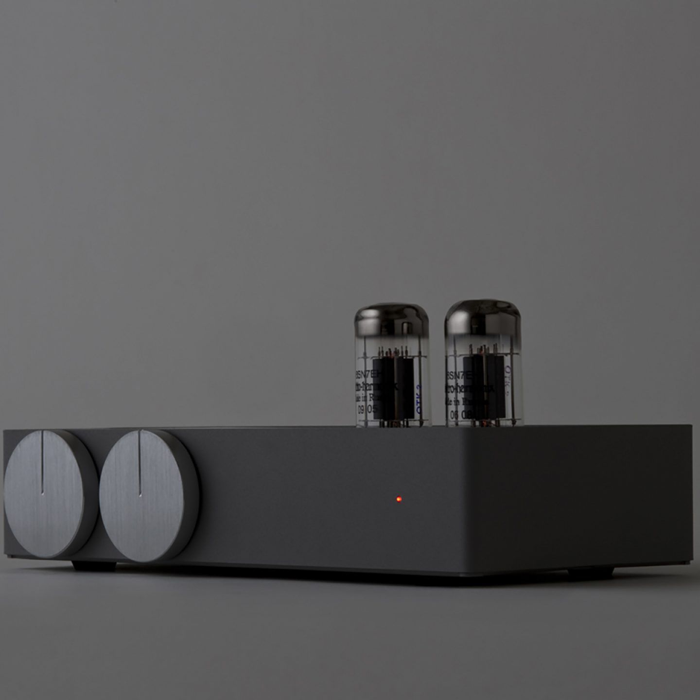 IGNANT-Design-Koichi-Futatsumata-Studio-Amplifier-1