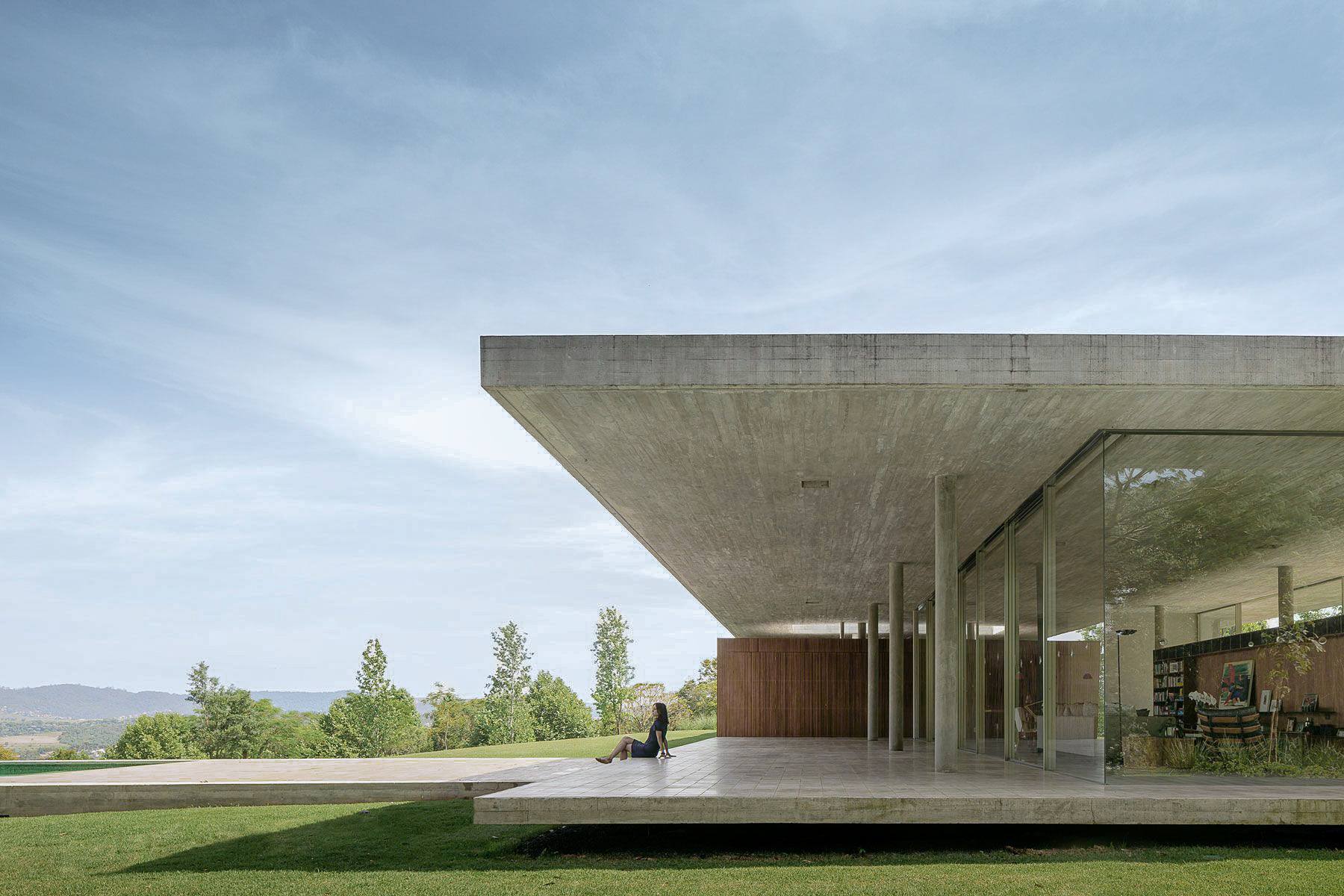 Casa Redux, A Modernist Brazilian Home That Resulted In A