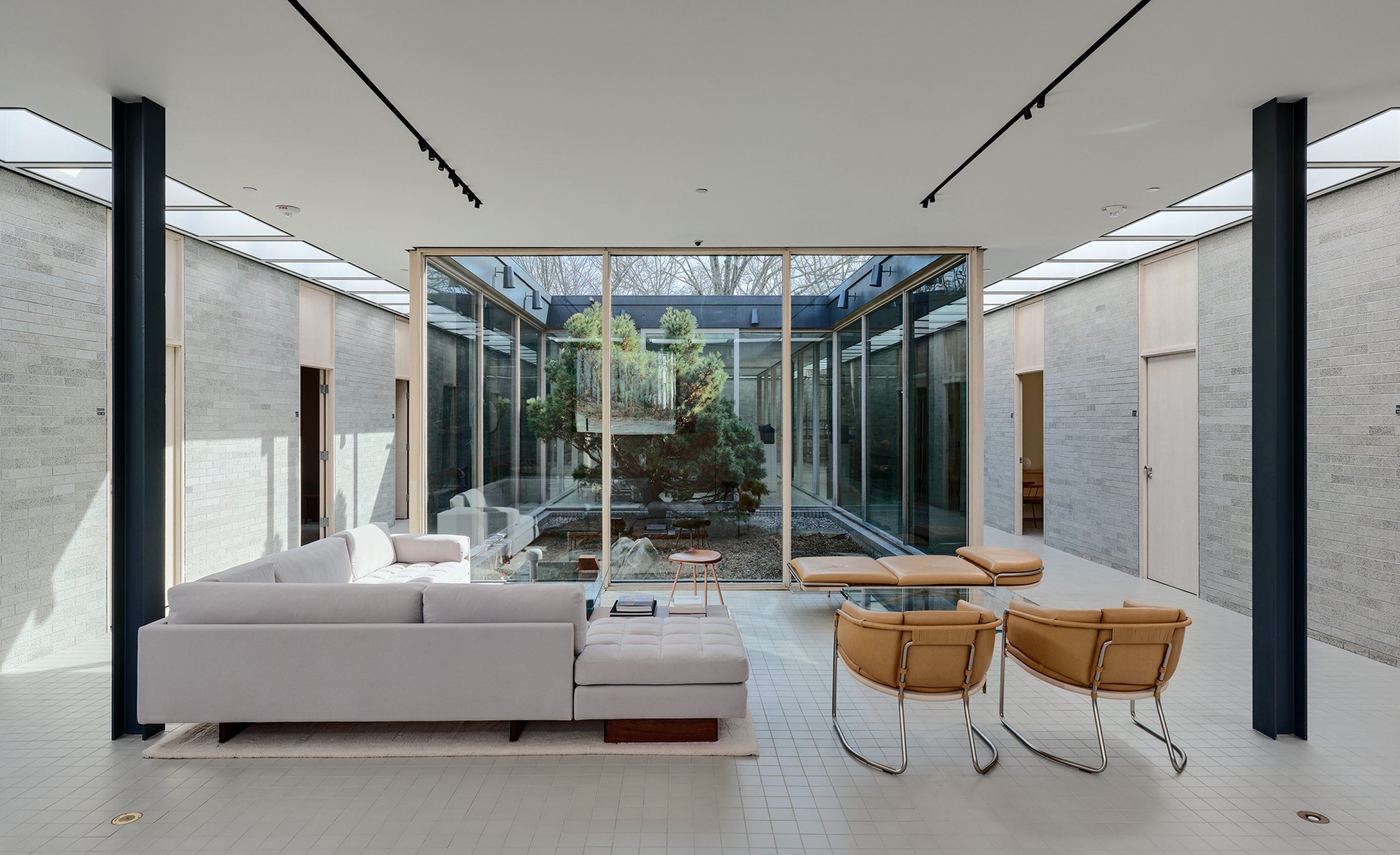 IGNANT-Architecture-Bassamfellows-Showroom-8