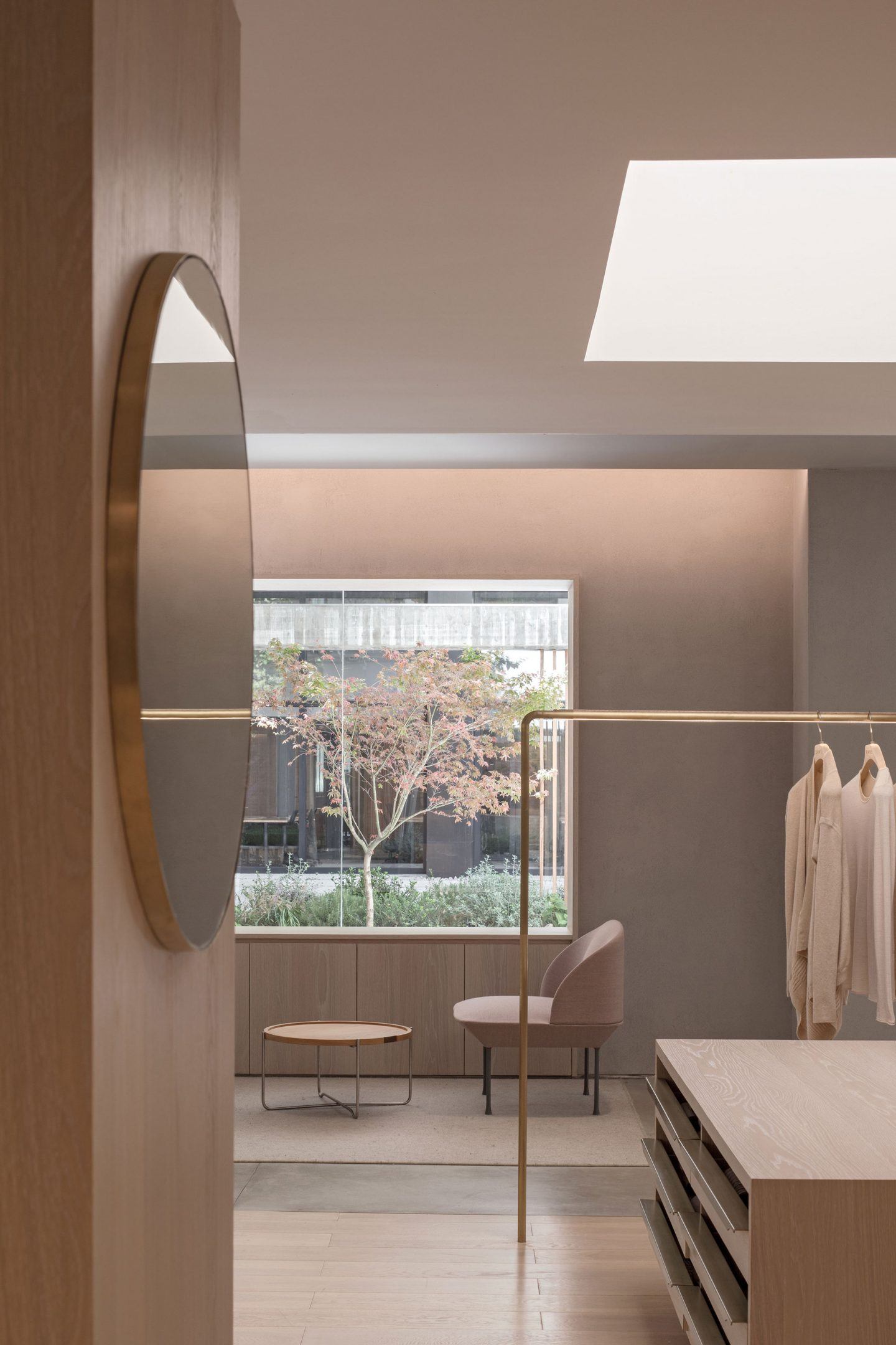 In Shanghai Lukstudio Designs A Fashion Boutique As An Urban