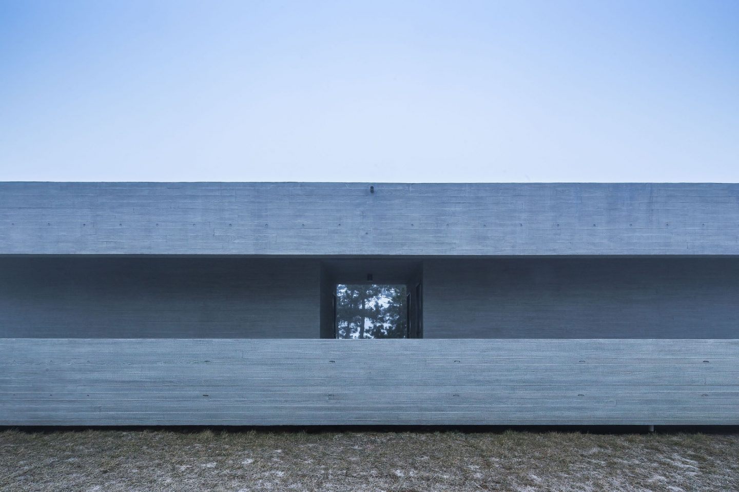 IGNANT-Architecture-Trace-Swan-Lake-Bridge-House-Viewing-Tower-12