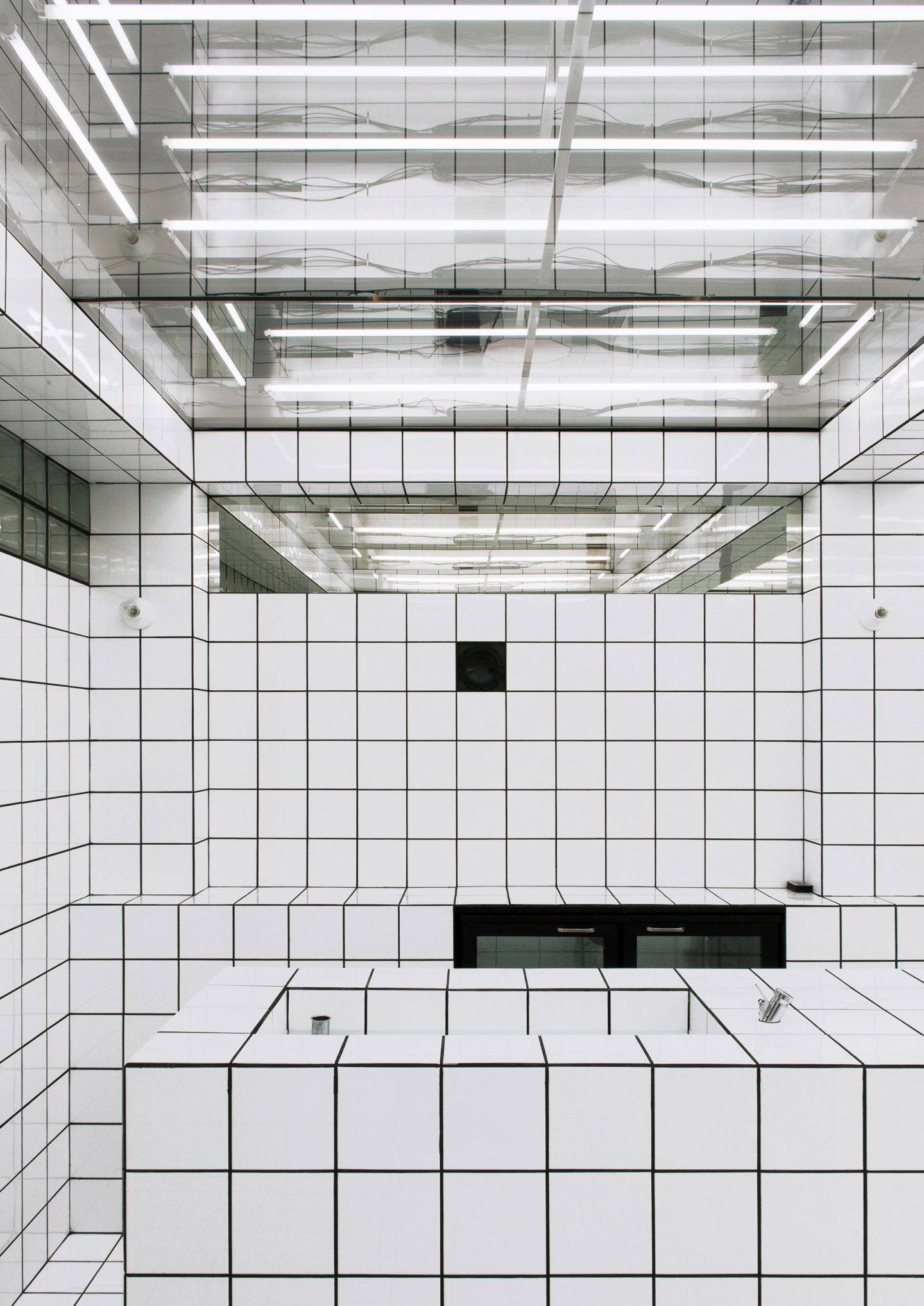 IGNANT-Architecture-Ute-Müller-LAX-Bar-009