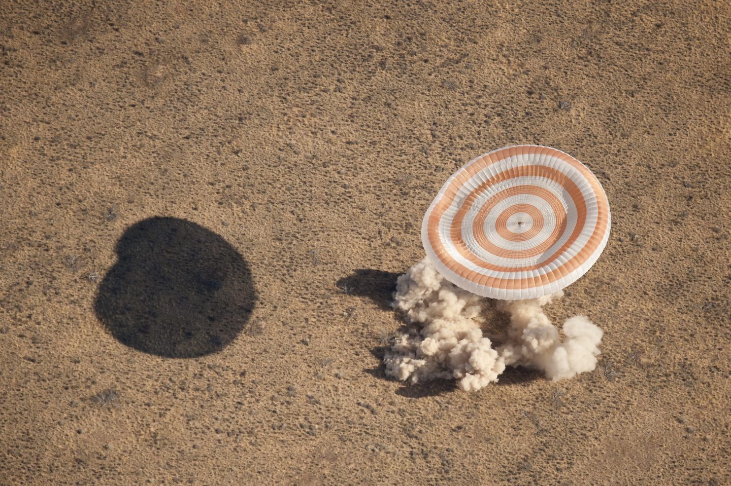 Expedition 28 Landing