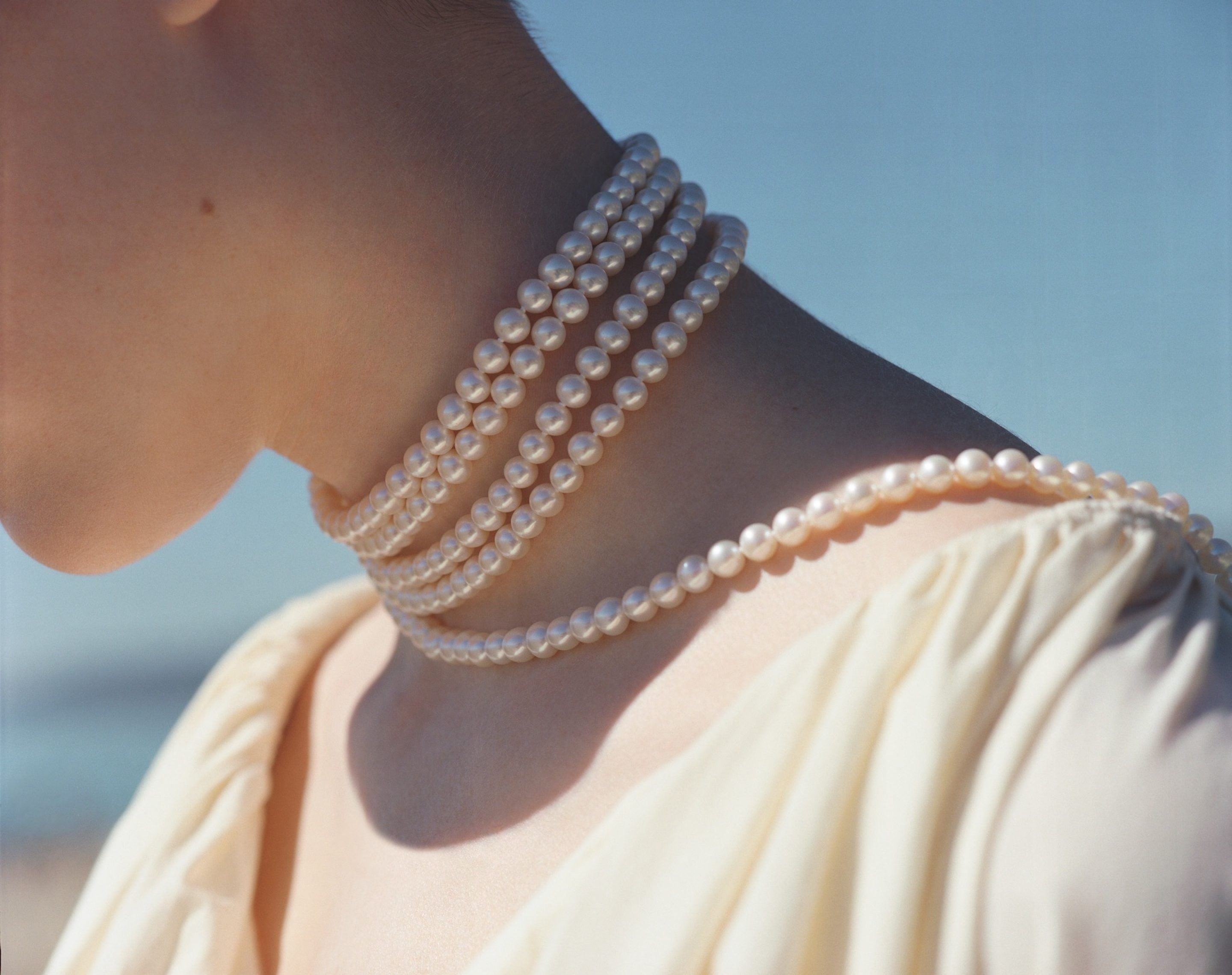 Pearl necklace nsfw