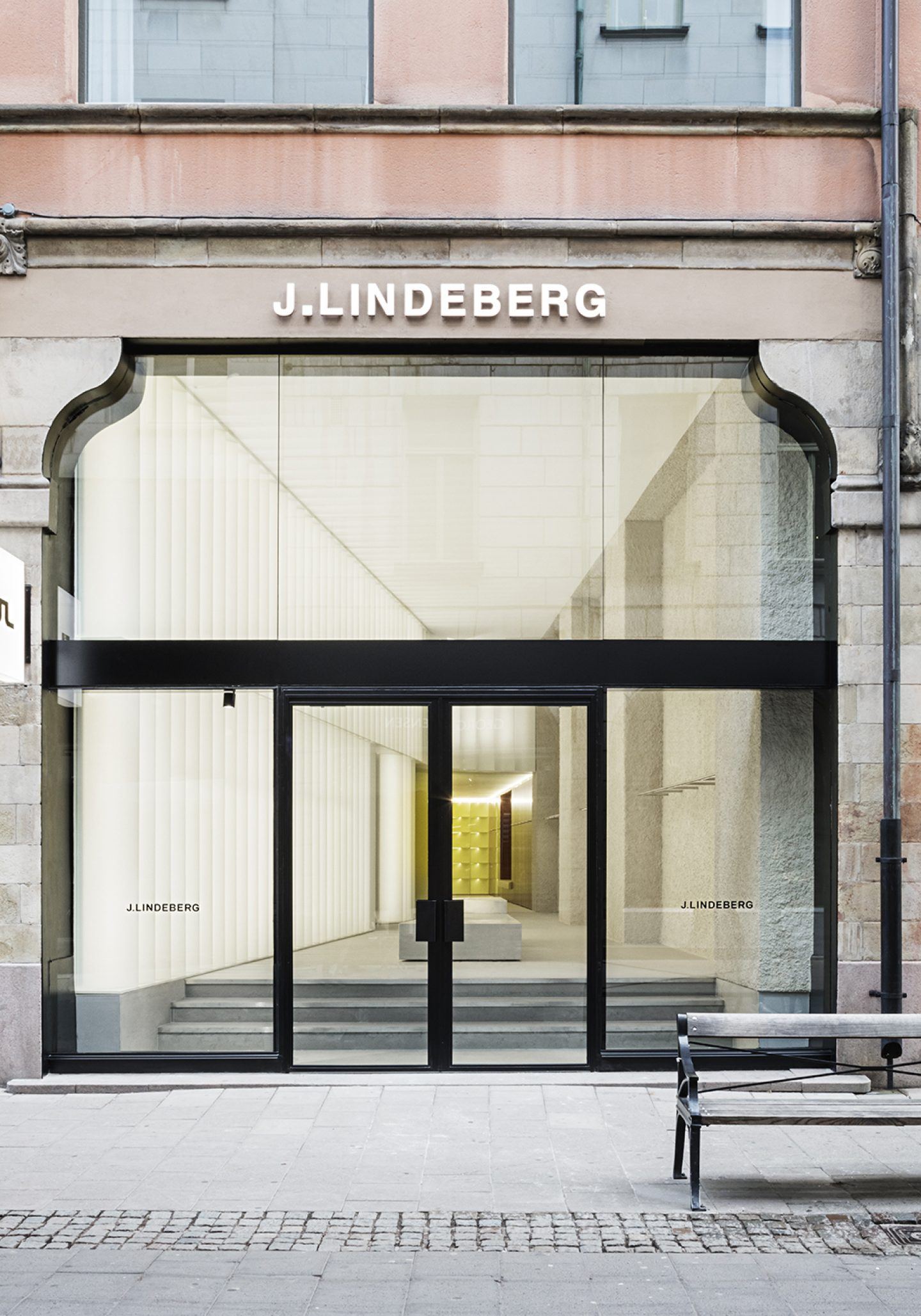 IGNANT-Design-Studio-David-Thulstrup-J-Lindeberg-Flagship-01